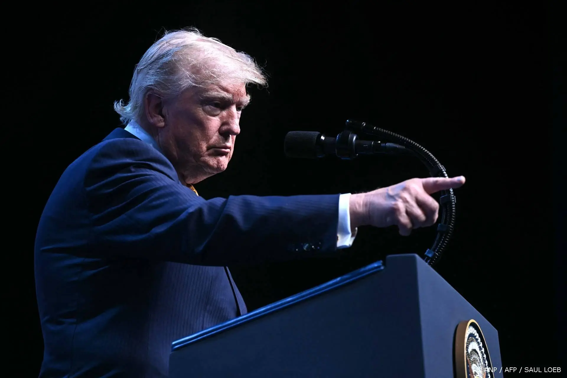 Trump dagvaardt NYT-journalisten om berichten over Air Force One