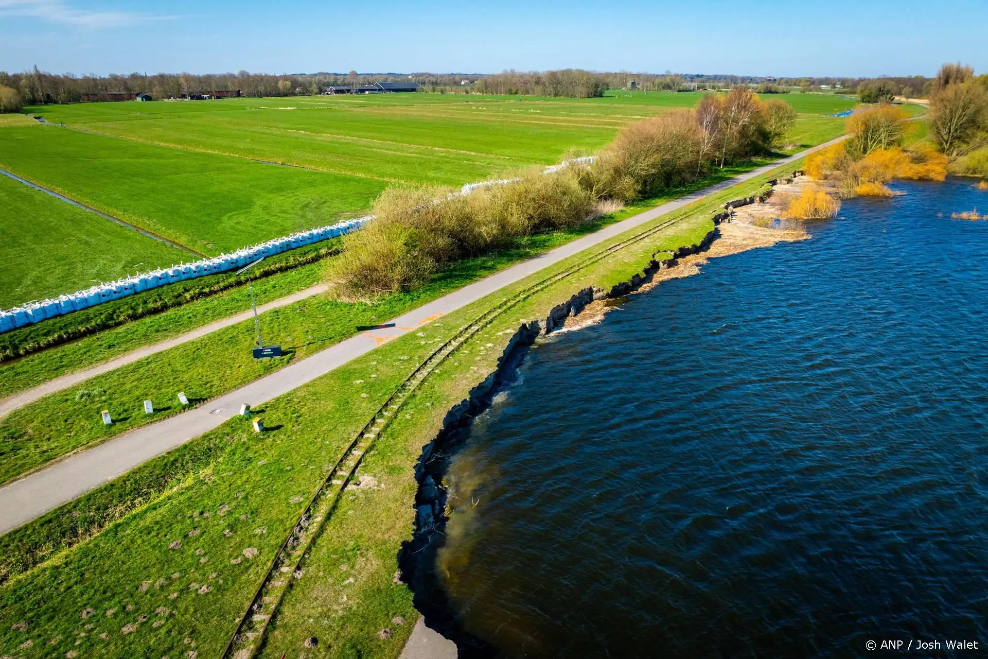 anp071026157 1