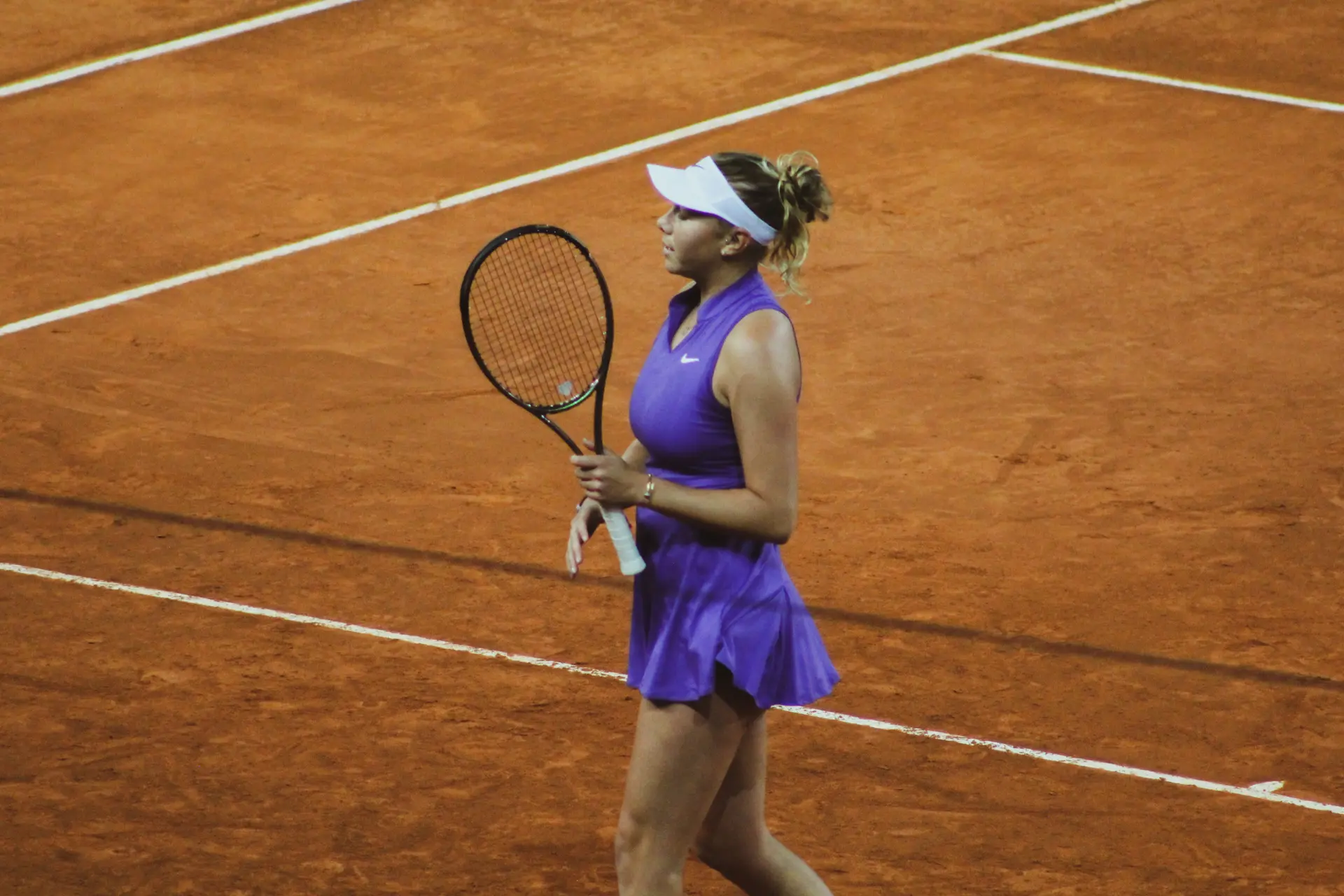 Anisimova takes down defending champion Sabalenka in Madrid