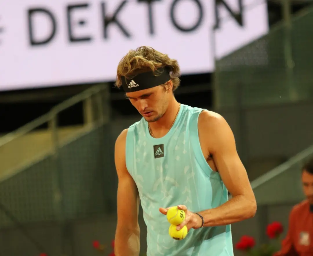 Zverev Admits To Feeling 'Dead' In Wake Of Early Start At Paris Masters