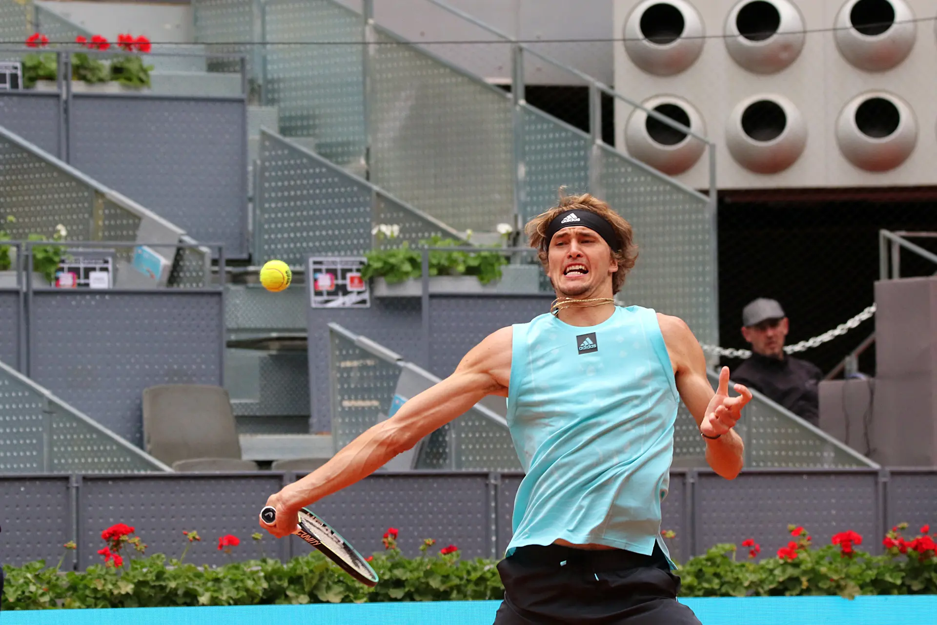 "He was driving me nuts" admits Zverev following difficult win at Roland Garros