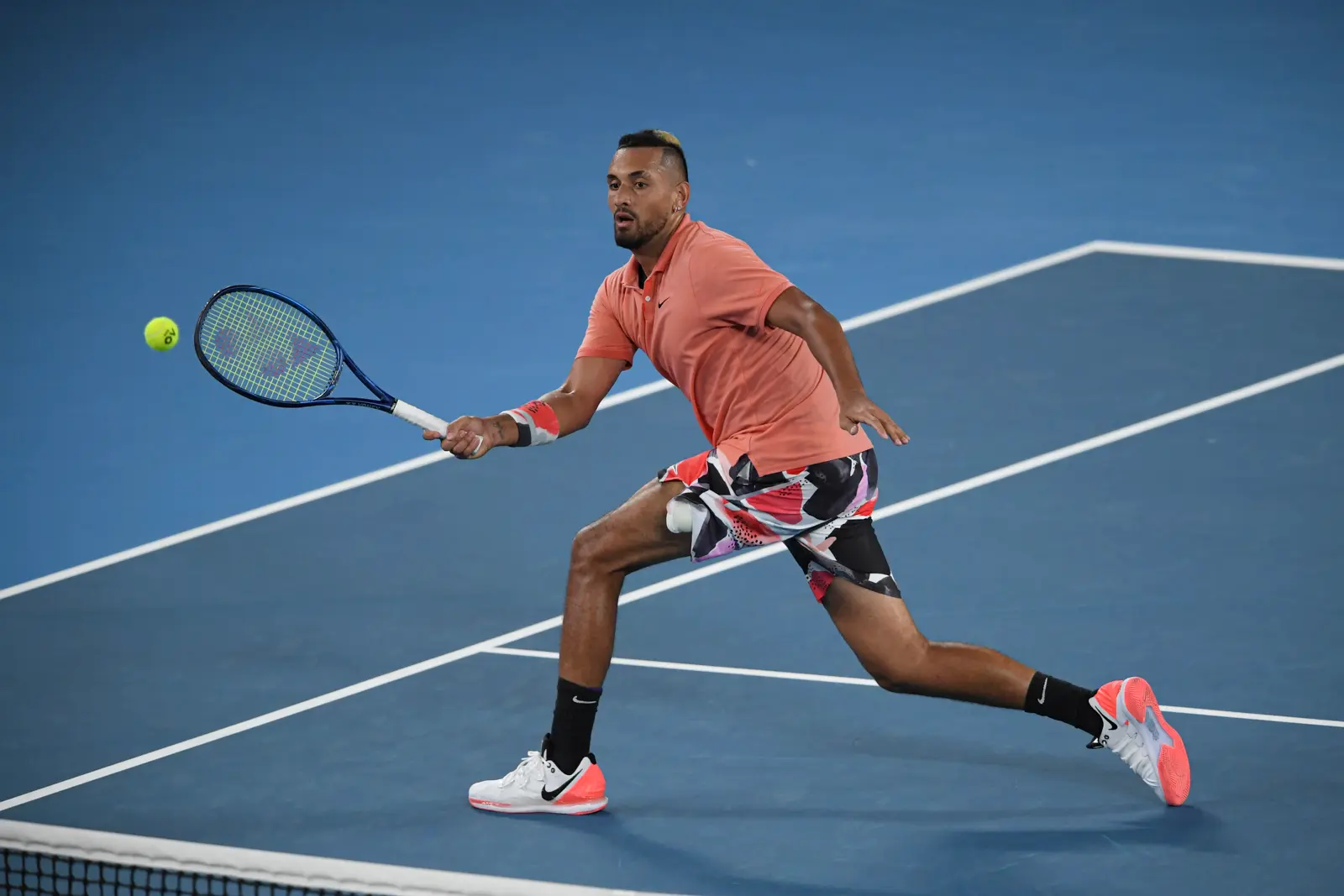 Nick Kyrgios moves into Houston semifinals