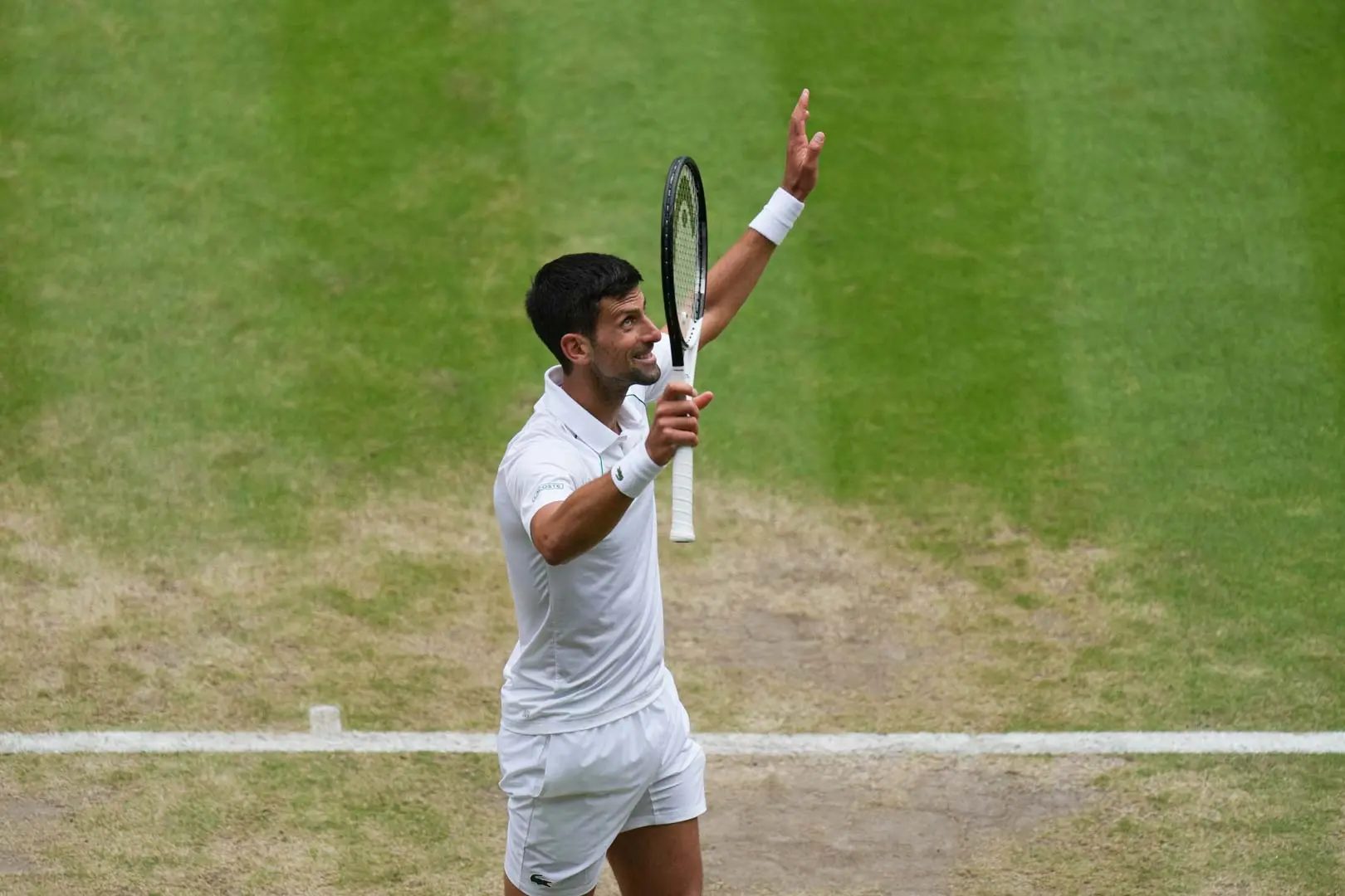 WATCH: Djokovic sends kisses to fans and gets booed after reaching Wimbledon final