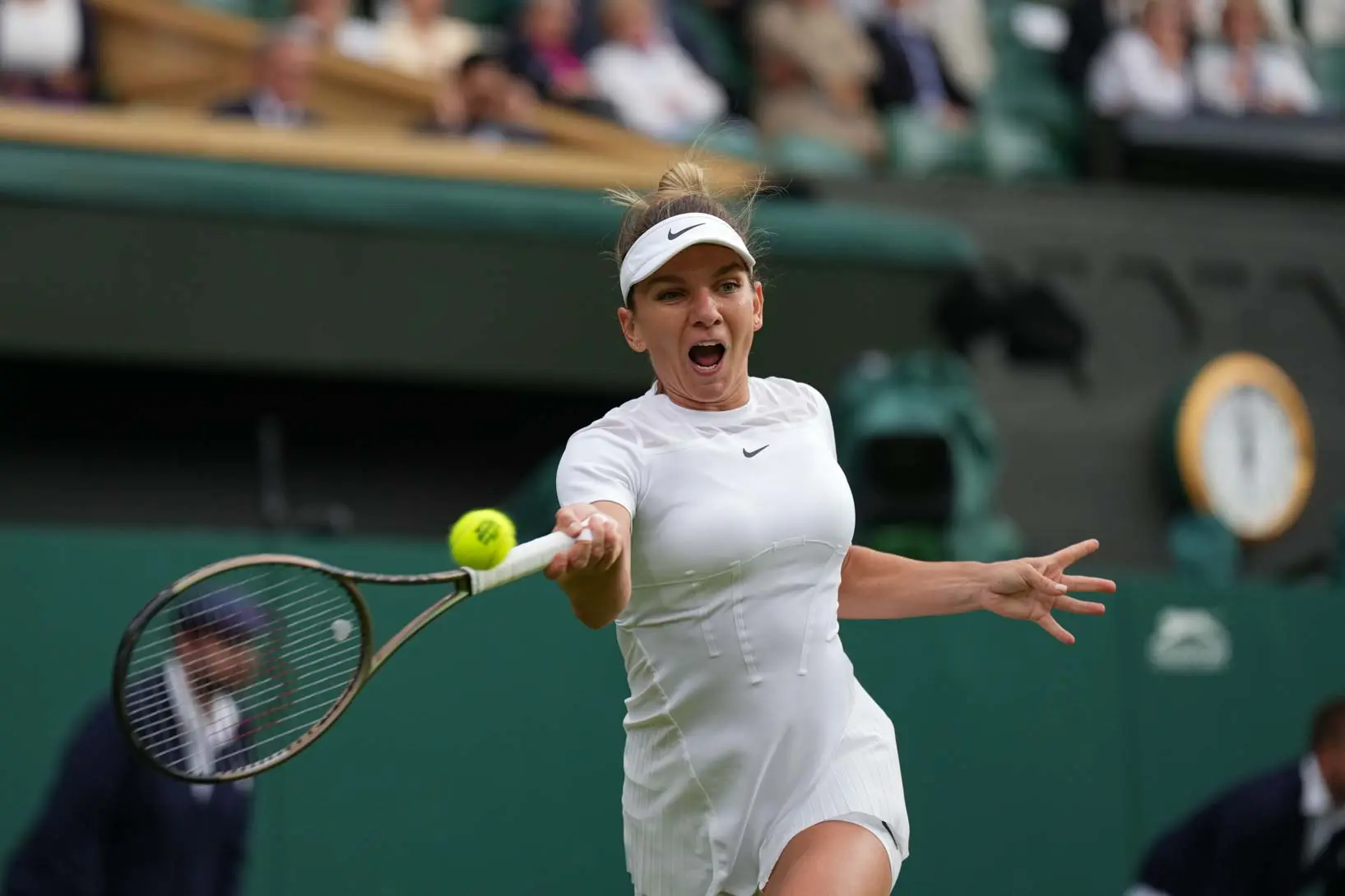Former team members unite behind Simona Halep as defence witnesses for the Romanian