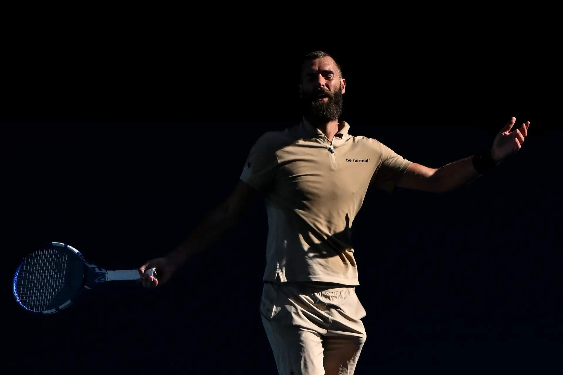 WATCH: Paire Drinks Beer Mid-Match And Immediately Wins Following Point