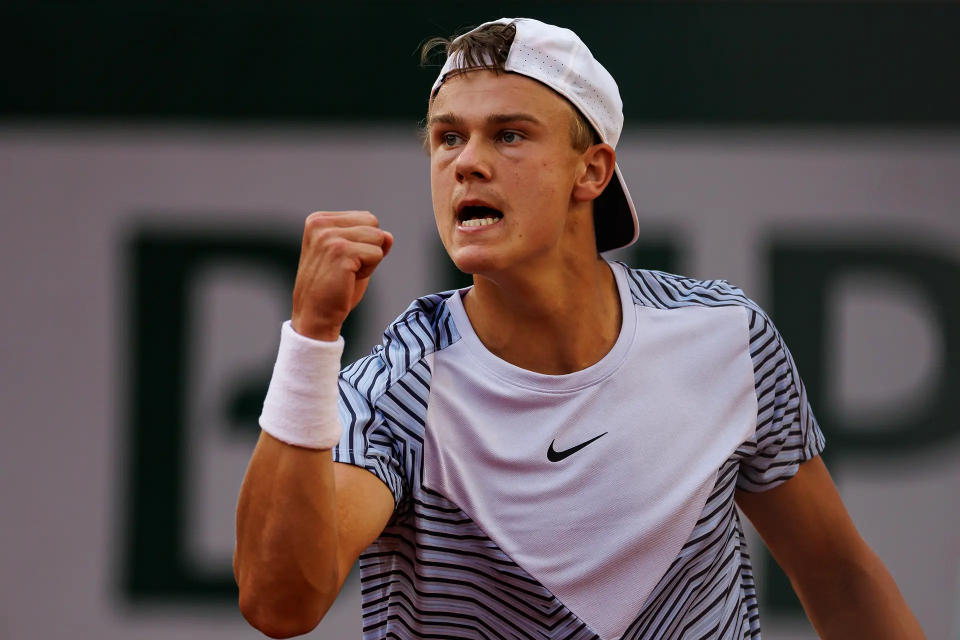 Rune Navigates Rain-Delayed Match To Set Up Dimitrov Meeting In Monte Carlo