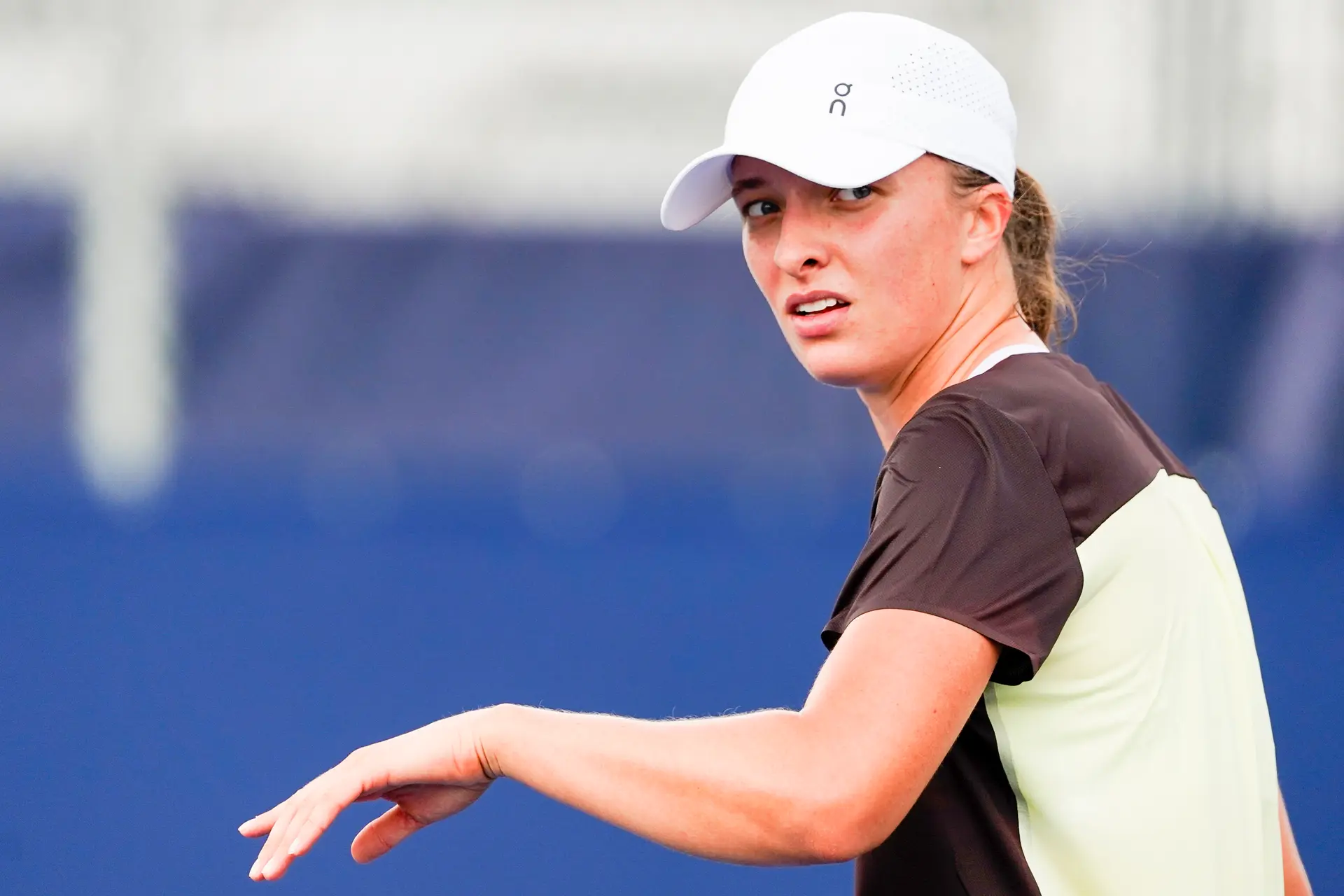 Swiatek Becomes First Woman Since Serena Williams In 2015 To Complete Three-Peat