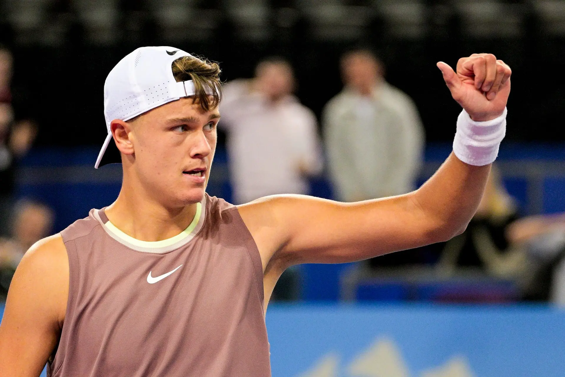 Rune Overcomes Rain And Snow Delays To Start Munich Open Title Defense With Win