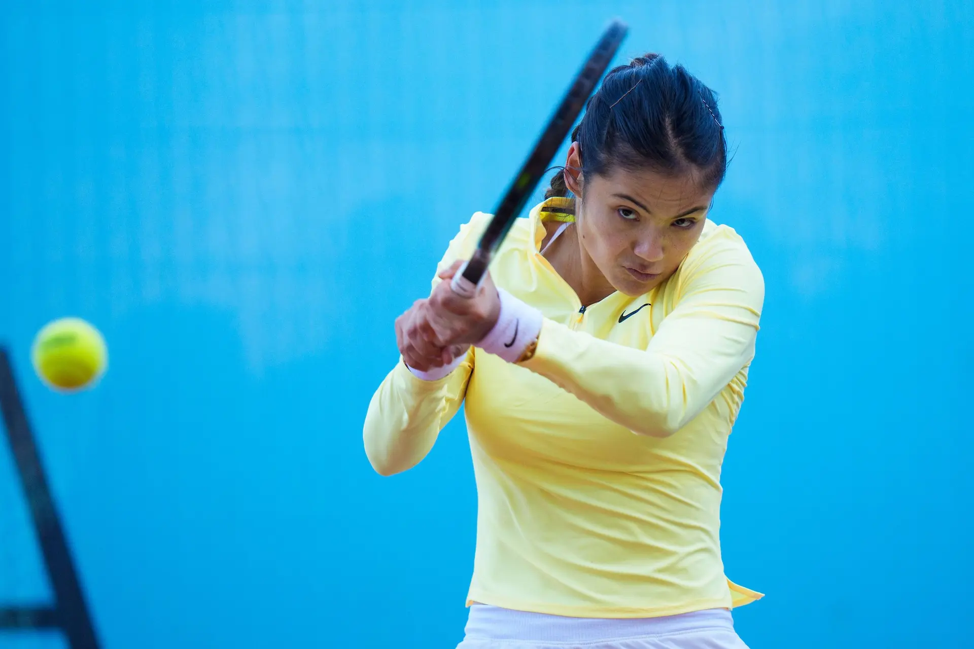 Raducanu Trains On Grass For First Time In Two Years After Roland Garros Withdrawal
