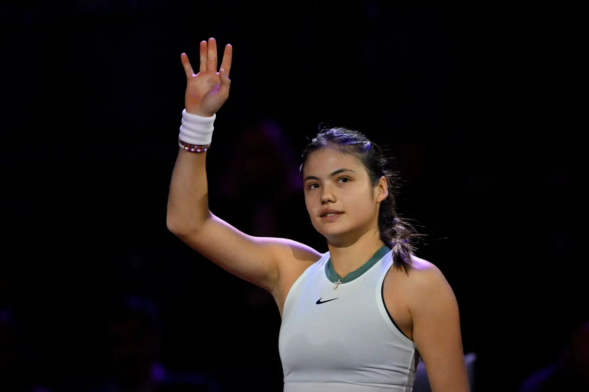 Raducanu Makes Tennis Return With Extremely Convincing Win On Grass In Nottingham