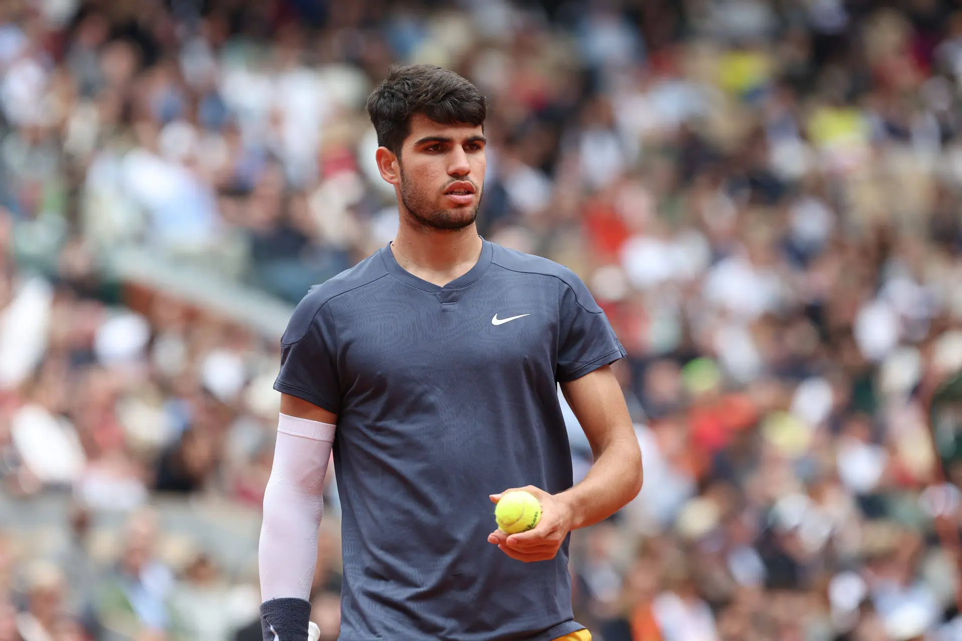 Carlos Alcaraz vs Alexander Zverev: 2024 Roland Garros - Preview & Prediction
