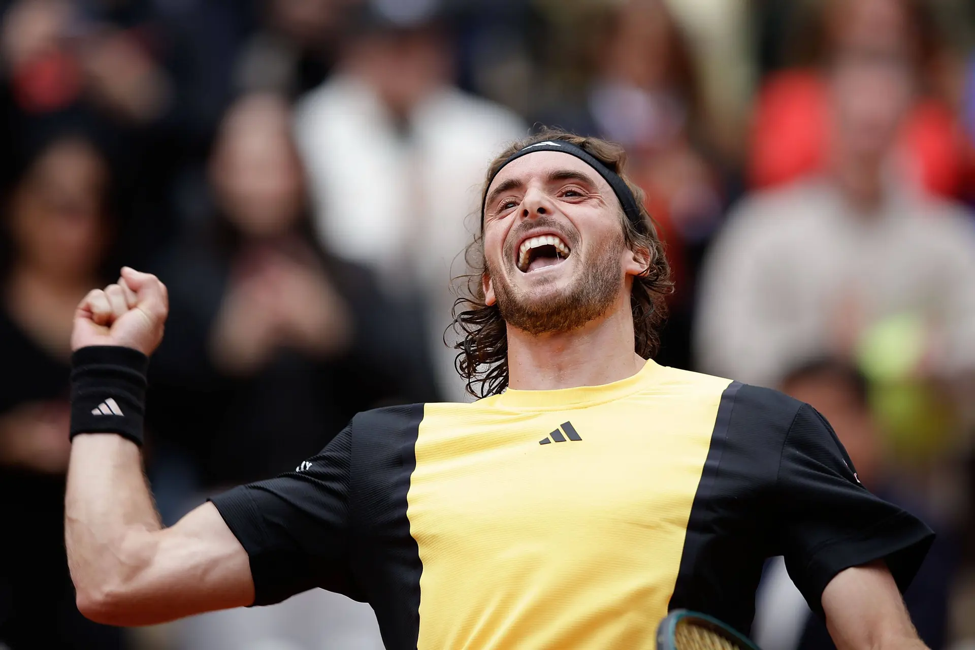 Tsitsipas Outlasts Berrettini In Dubai To Reach First Semi-Final In Seven Months
