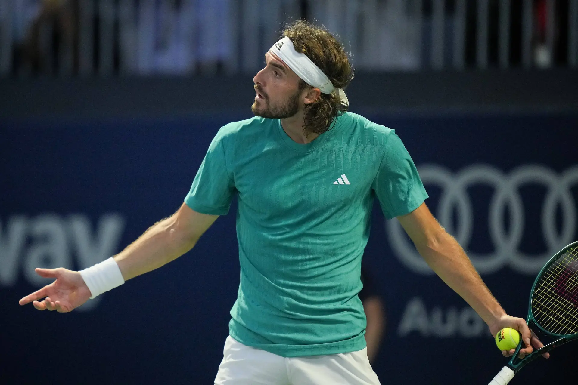 Stefanos Tsitsipas denies reports of undergoing surgery