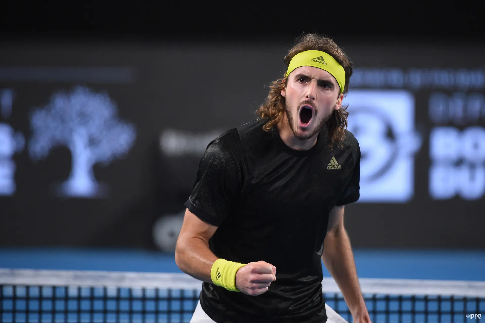 (VIDEO) "Go f**k yourself, imbecile. F**k off, idiot. Stupid" - Stefanos Tsitsipas delivers explicit outburst at father and argues with umpire enroute to dramatic first round win