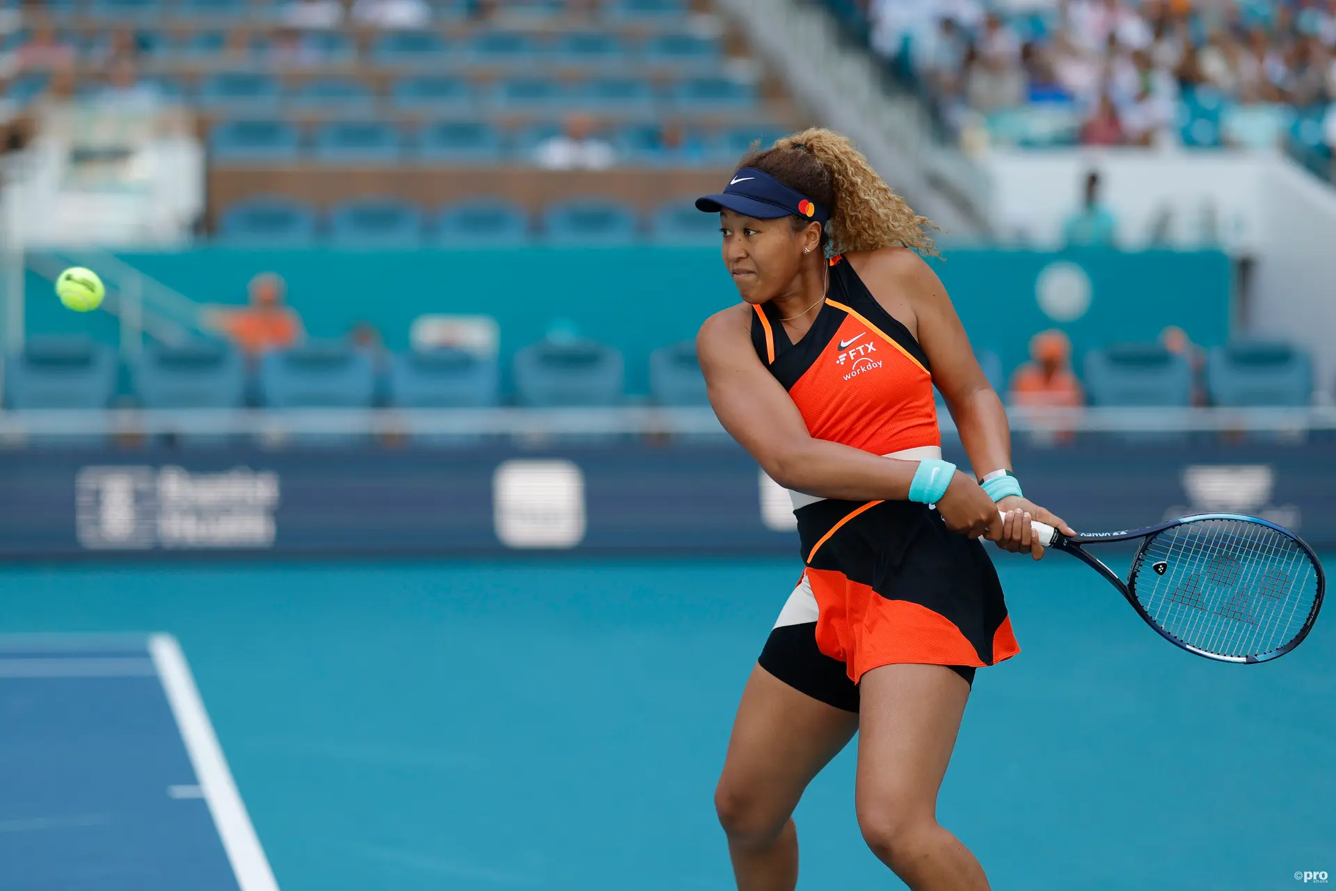 Chris Evert urges Naomi Osaka to have "thick skin" in the face of the media