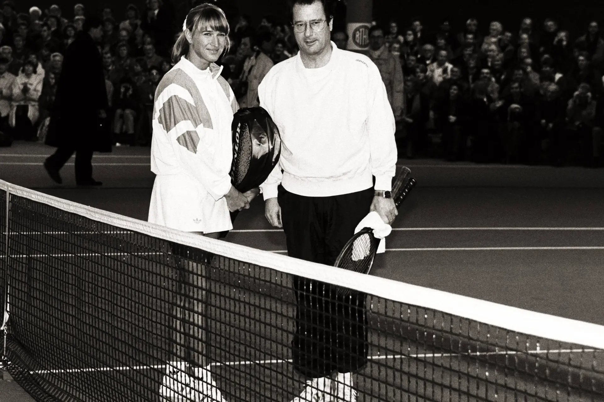 "Es ist, als würde man sie berühren, obwohl wir vierzig Meter voneinander entfernt sind": Andre Agassis Bericht über das erste Training mit Steffi Graf amüsiert