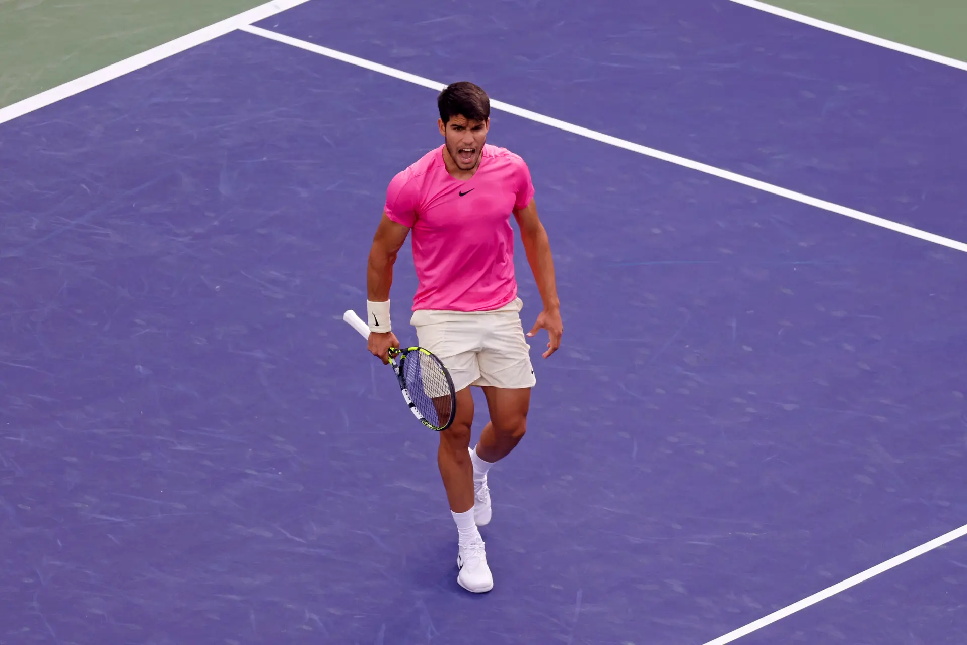 Carlos ALCARAZ dominiert Felix AUGER-ALIASSIME und erreicht das Achtelfinale in Indian Wells