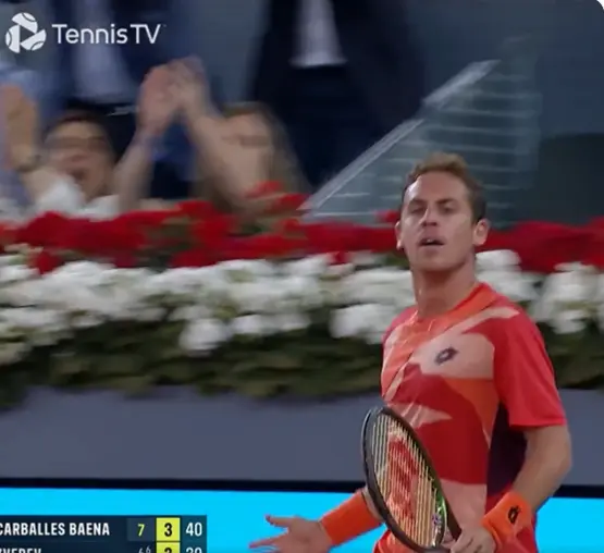 (VIDEO) Epic Shot of the Year contender from Carballes Baena in Zverev thriller at Madrid Open