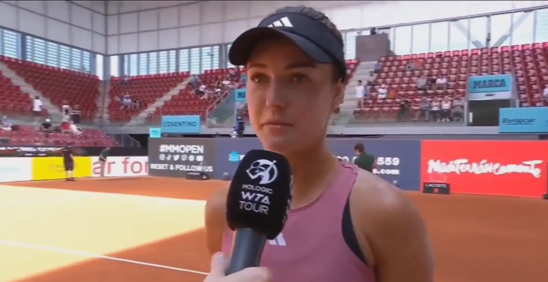 (VIDEO) Kalinskaya scherzt nach ihrem Sieg gegen Rybakina bei den Madrid Open mit einer Antwort aus dem Stehaufmännchen