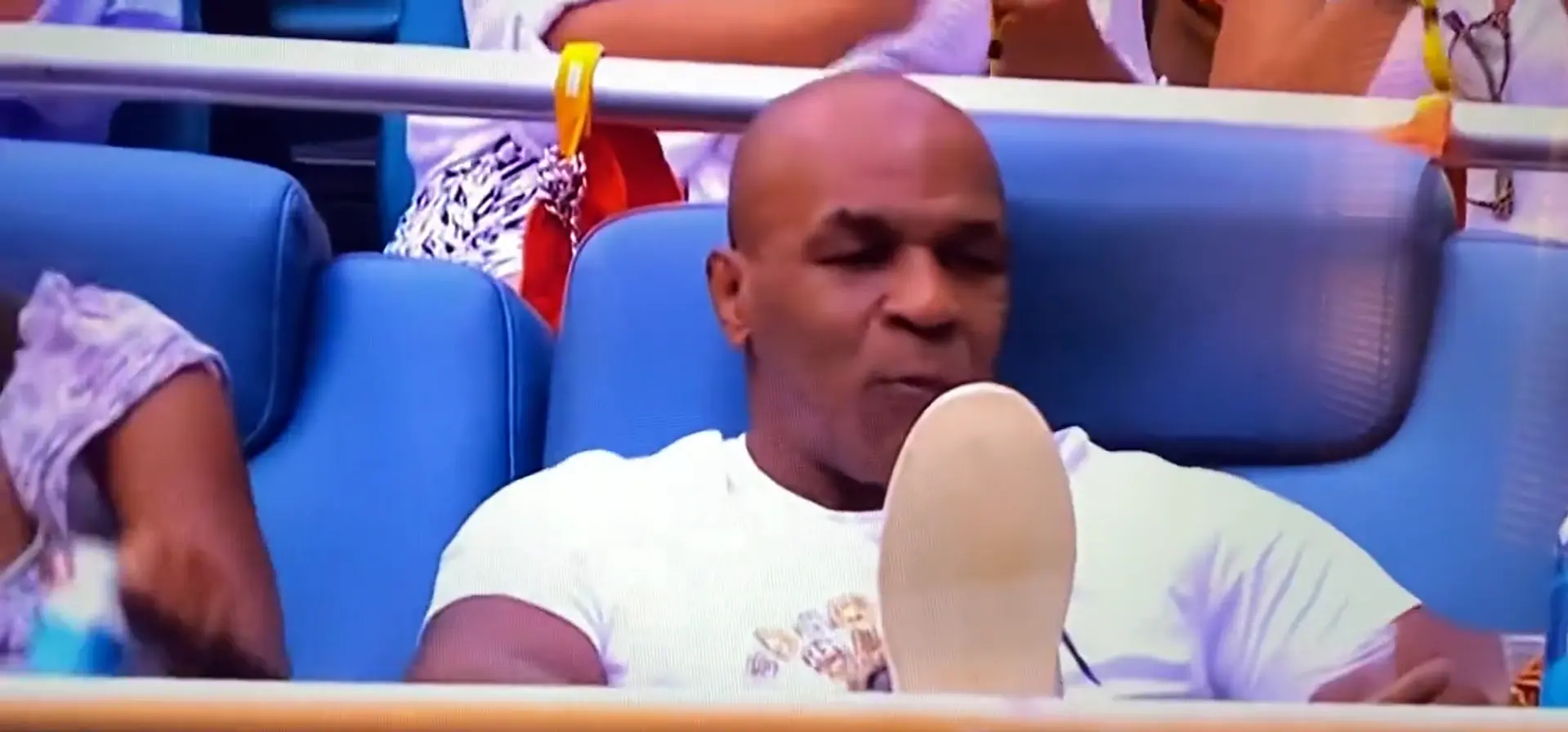 VIDEO: Mike Tyson sorgt für Verzögerung im Finale der Miami Open zwischen Rybakina und Kvitova