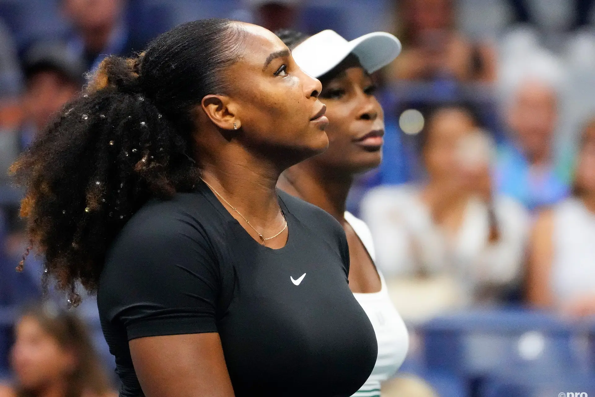NCAA Schwimmerin fordert Serena und Venus Williams auf, ihre Ansichten über die Teilnahme von Transgender Frauen am Sport mitzuteilen