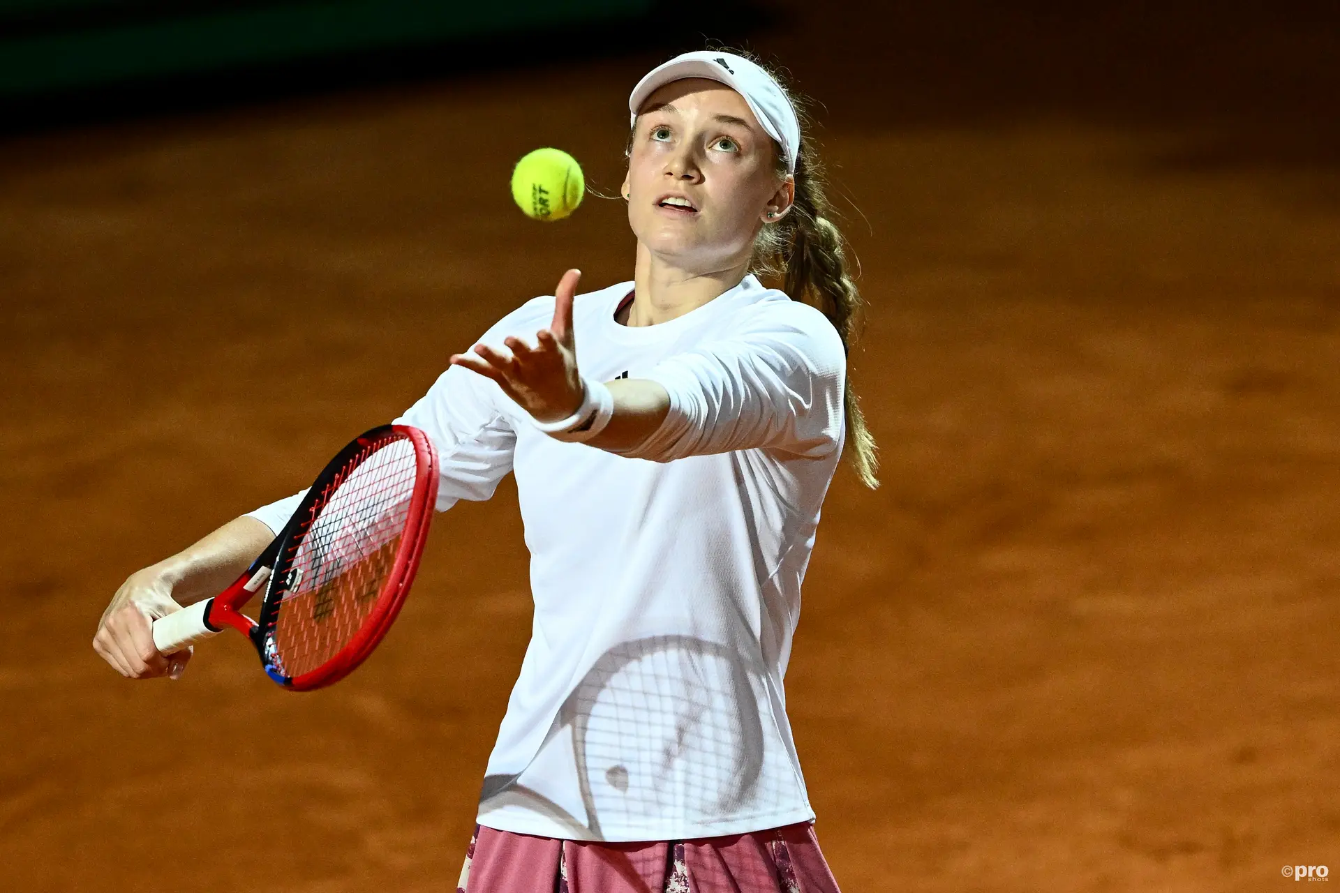 Rybakina se harta: "La ATP y la WTA no funcionan para las jugadoras"