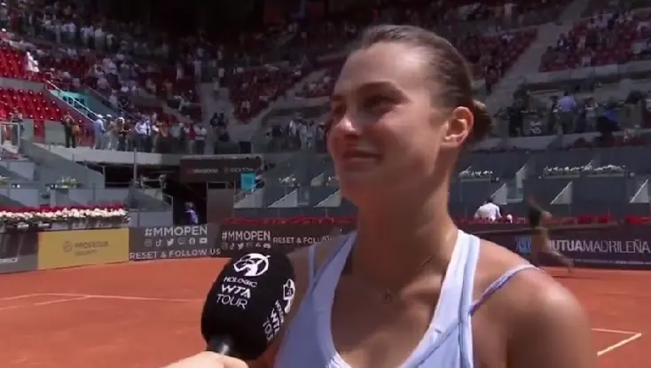 (VIDEO) "Der Rest sind die bösen Worte, die ich nicht sagen will": Sabalenka kennt nur Vamos, als ihre Spanischkenntnisse getestet werden