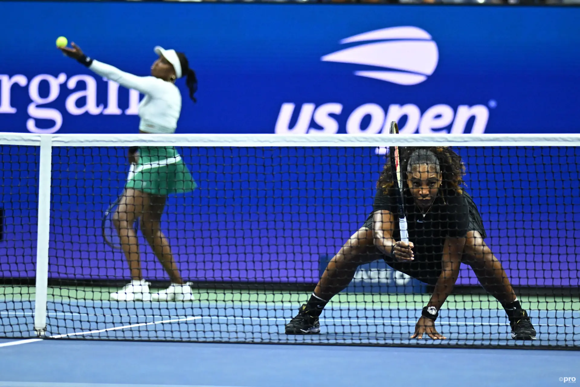 Riley Gaines nutzt den Kampf der Geschlechter bei der Niederlage von Venus und Serena Williams gegen die Nummer 203 der ATP Weltrangliste als Argument gegen die Einbeziehung von Transsexuellen in den Sport: "Sie sind Phänomene für Frauen"