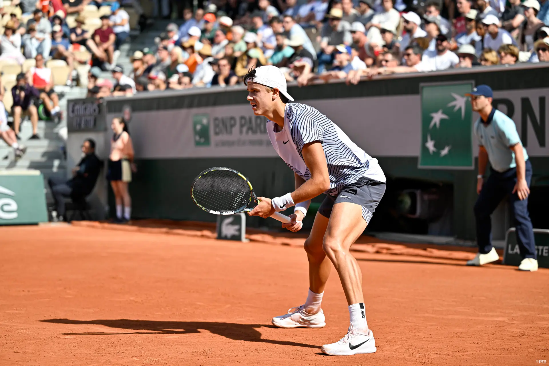 Holger Rune elimina a Cerundolo de Roland Garros en uno de los mejores partidos del torneo