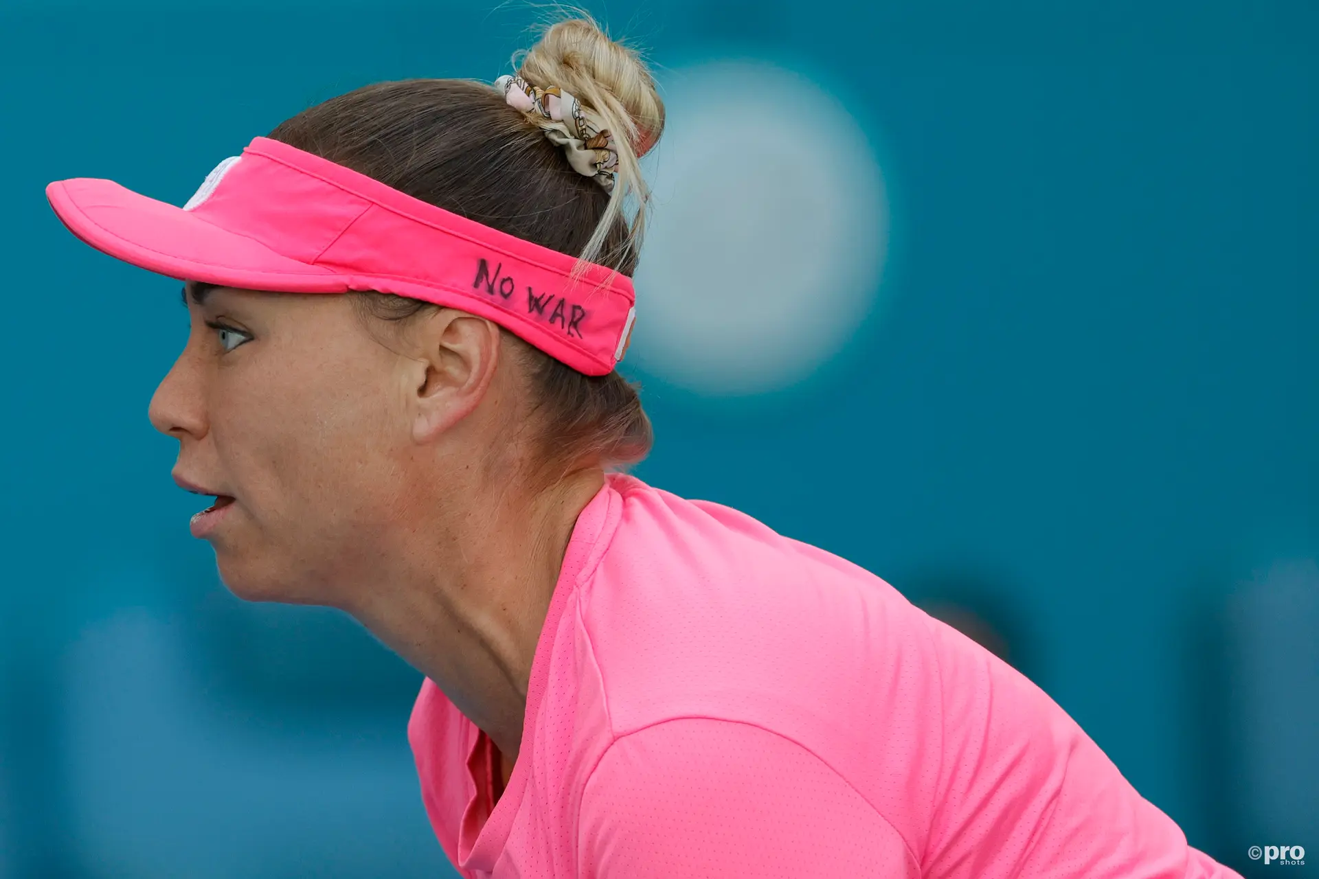 Die prominente russische Tennisspielerin Vera Zvonareva wird aus Gründen der staatlichen und öffentlichen Sicherheit an der Einreise zu den Warschauer Open gehindert