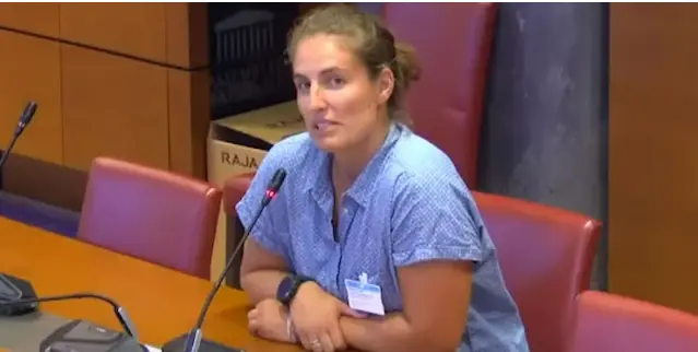 A antiga tenista Angelique Cauchy depõe contra o ex-treinador Andrew Gueddes no Parlamento francês, sobre acusações de abuso sexual