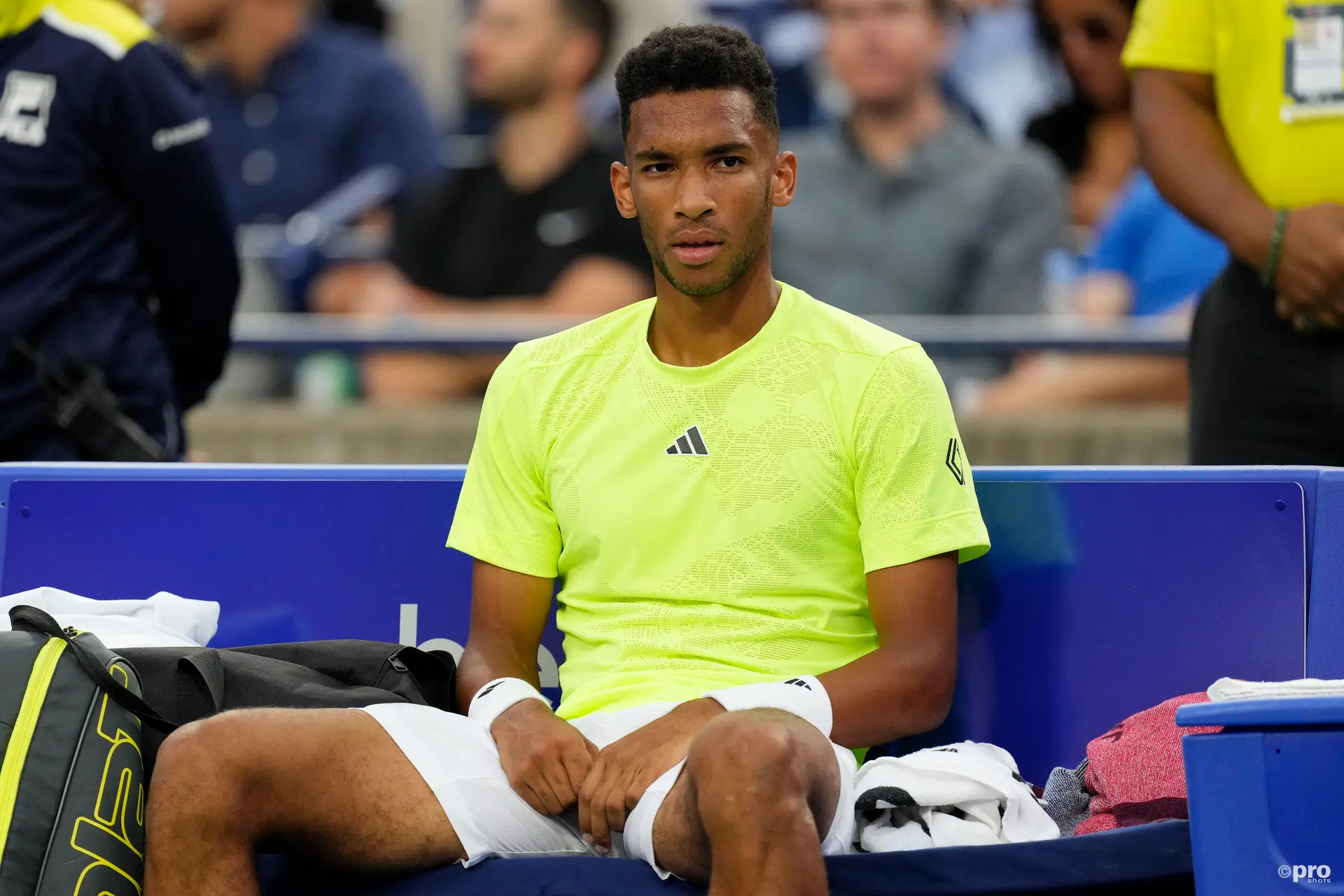 "Weil ich auch Spiele spielen kann. Ich kann auch Spiele spielen": Auger-Aliassime ärgert sich über Schiedsrichter im Laver Cup-Match gegen Monfils