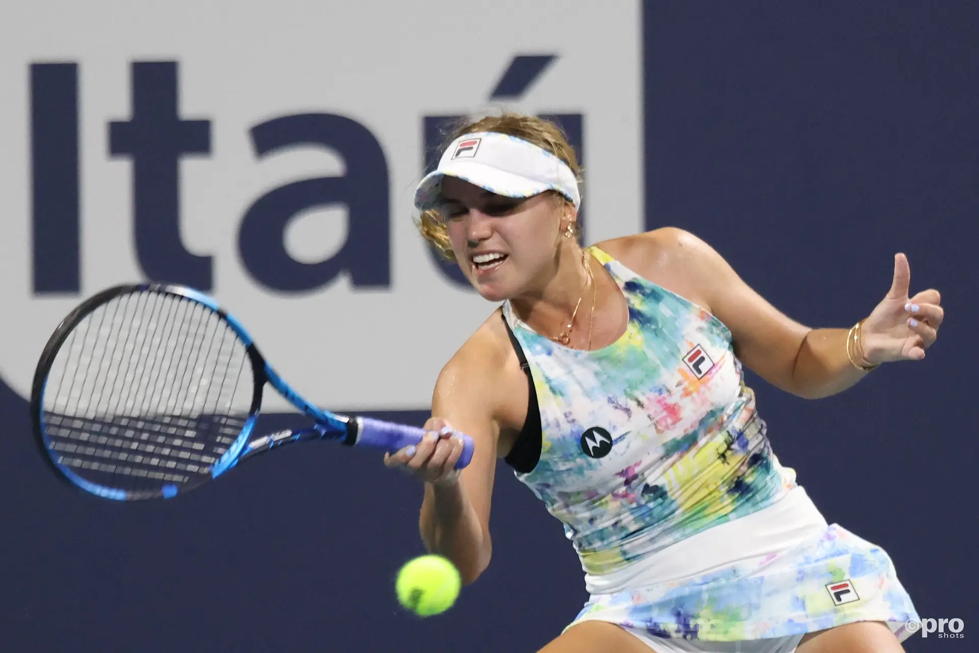 (VÍDEO) El divertido momento en el que Kenin se da cuenta de que se ha equivocado de rival para la semifinal del San Diego Open