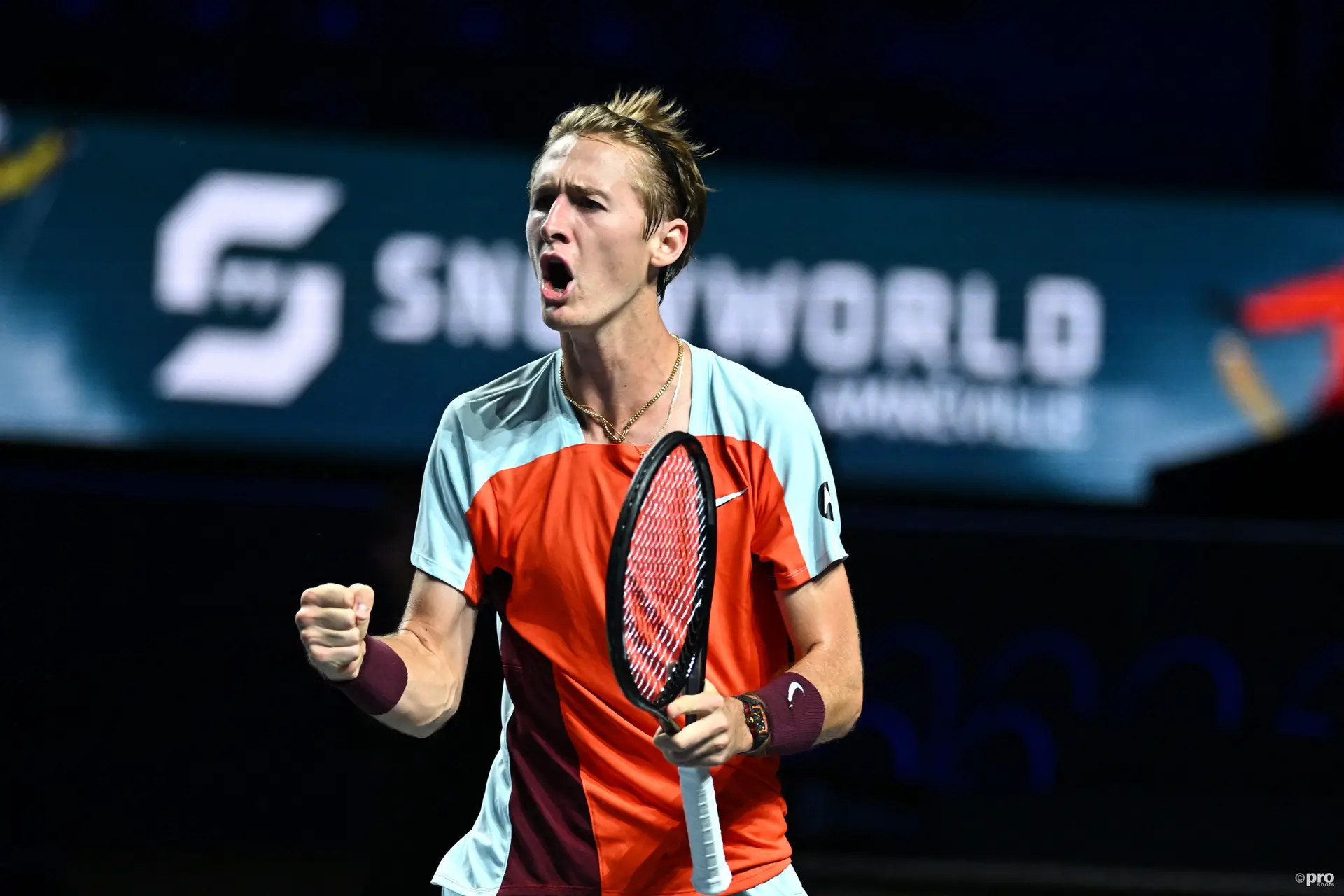Estranha coincidência, uma vez que Sebastian Korda podia tecnicamente ganhar o único título ATP 1000 ganho pelo seu pai Petr Korda no Masters de Xangai