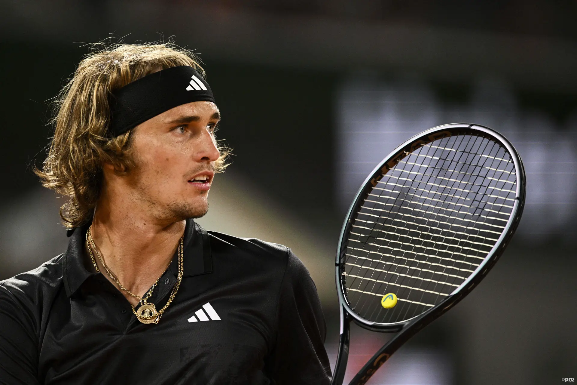 "Ich habe schrecklich gespielt", sagt Alexander Zverev nach der schockierenden Niederlage bei den Japan Open, während die Hoffnung auf die ATP Finals schwindet
