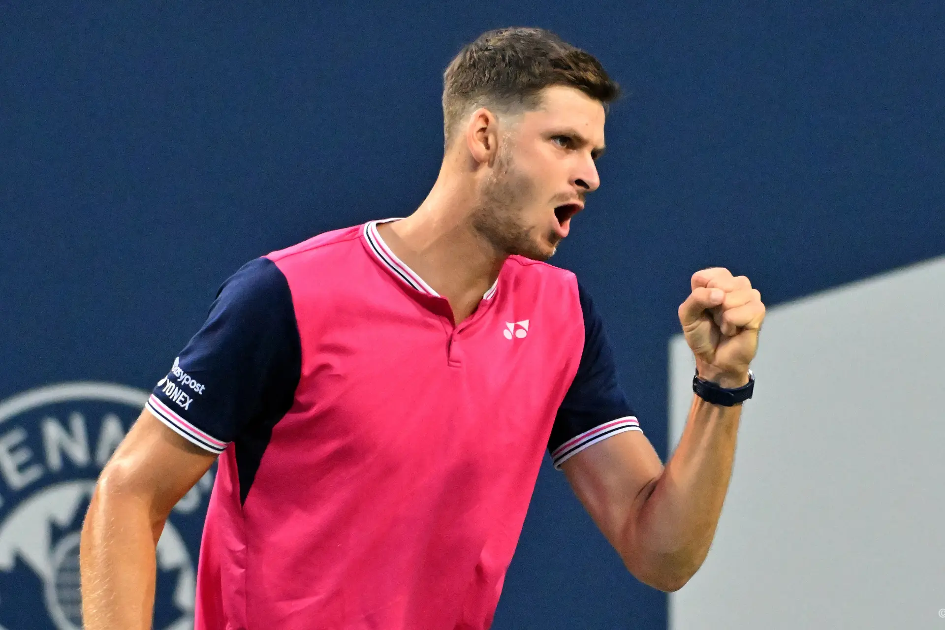 O mestre de Xangai, Hubert Hurkacz, delicia-se com a presença de Roger Federer nas bancadas: "Espero que ele também tenha gostado um pouco do jogo"