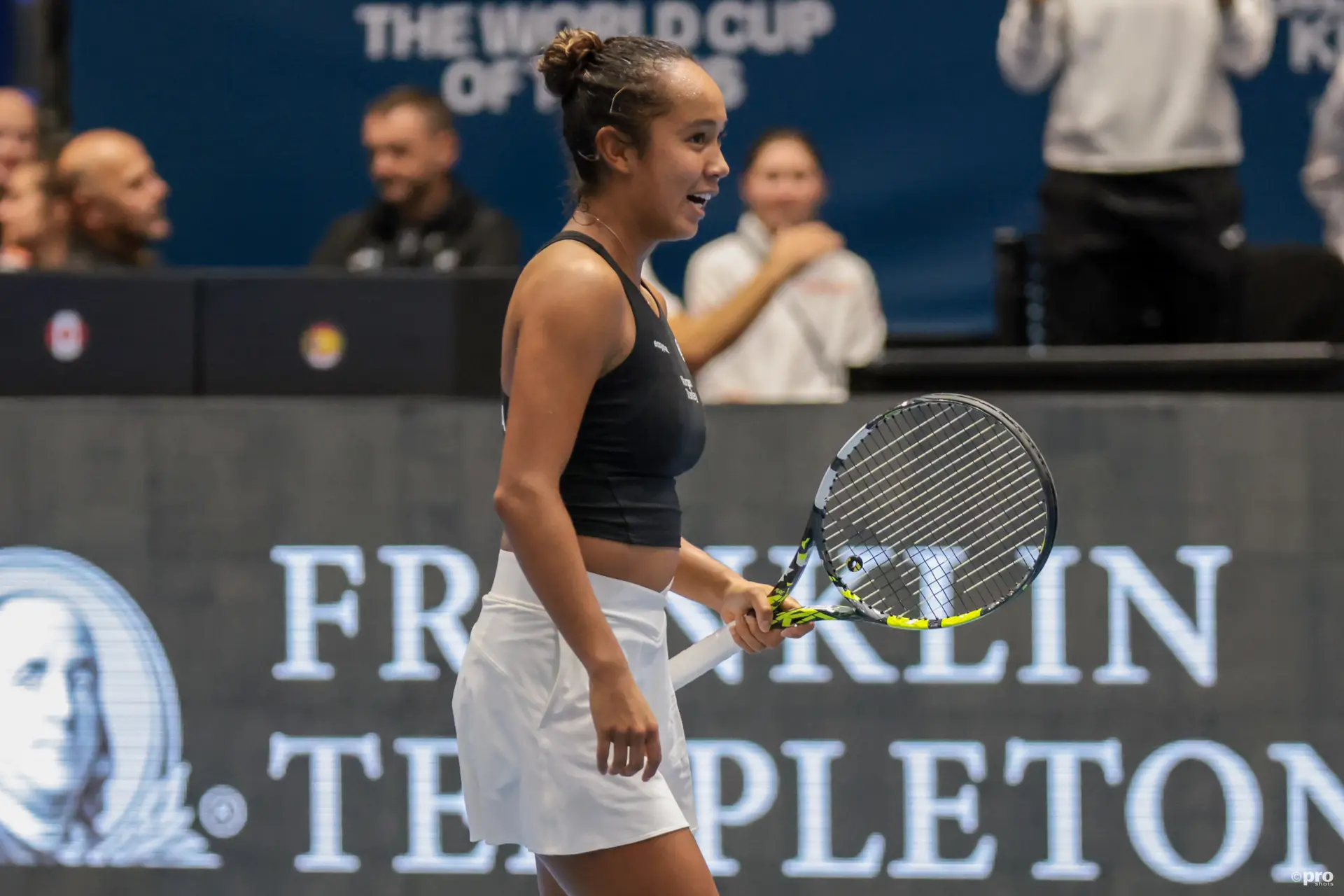 Video: Leylah Fernandez shares humorous footage from tennis ball-themed photoshoot