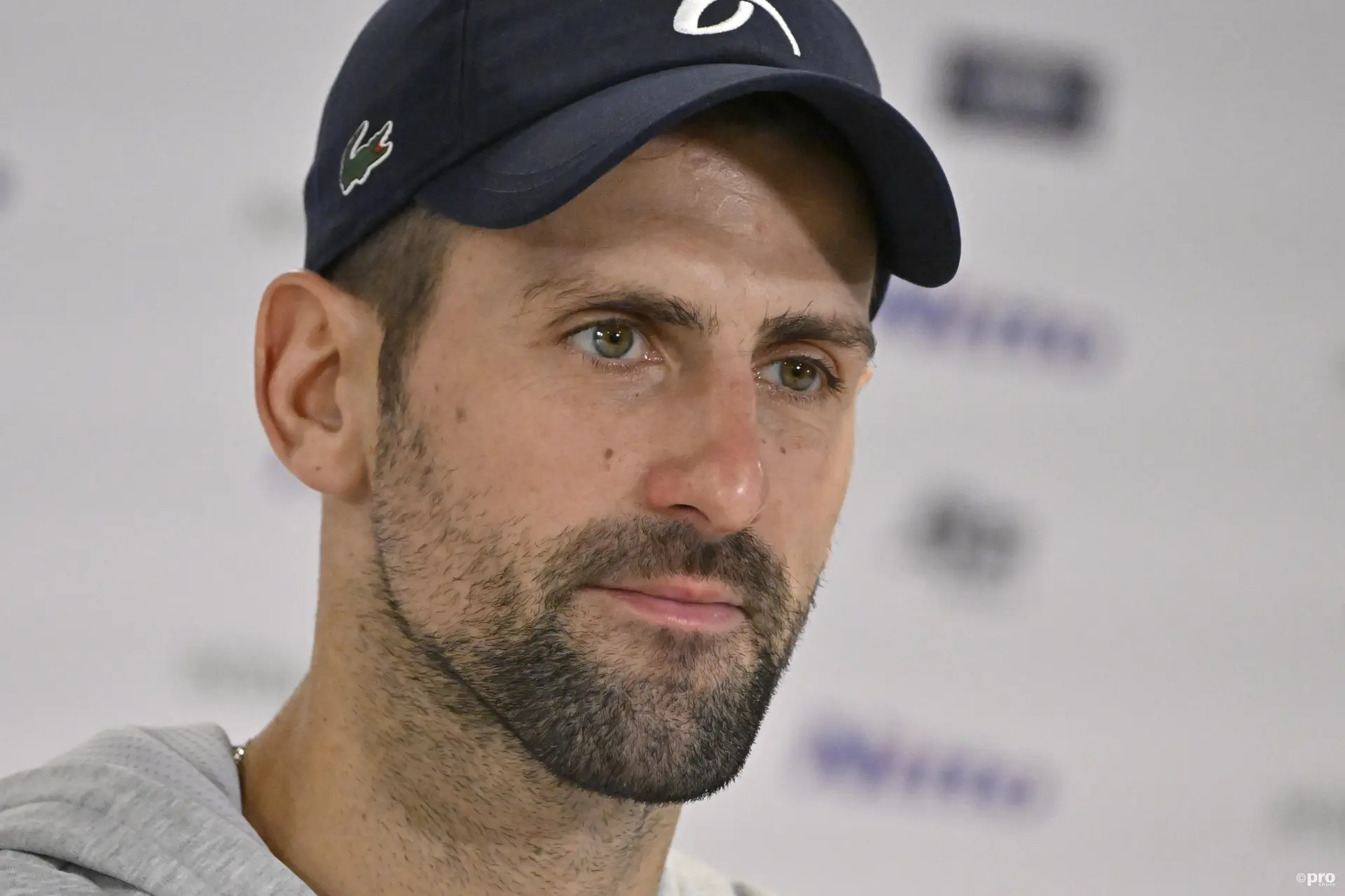 (VIDEO) Novak Djokovic hilariously crashes United Cup press conference as Qinwen Zheng responds: "Idol! Please don't go!"