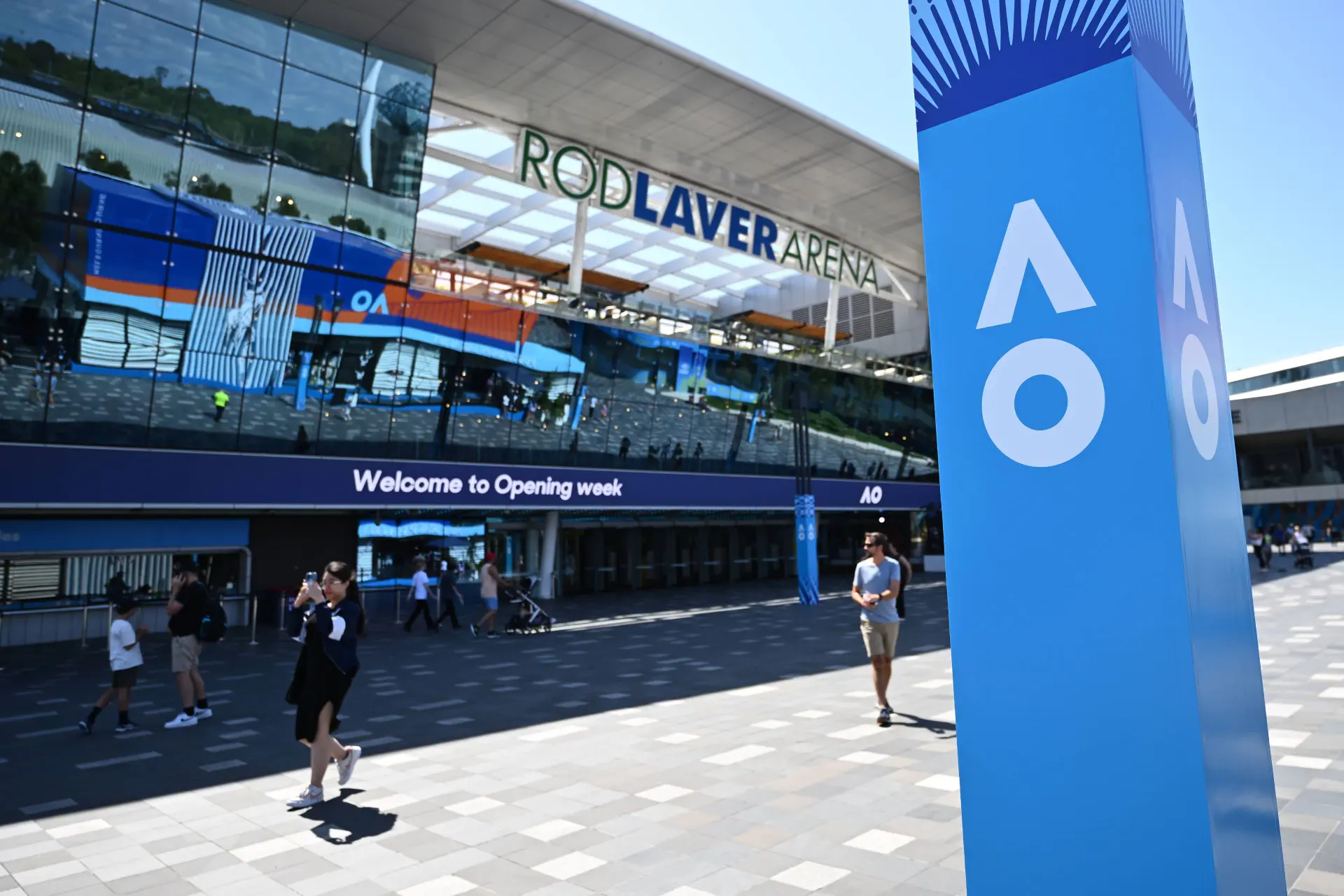 SCHEDULE PREVIEW | 2024 Australian Open Day One headlined by DJOKOVIC, SABALENKA, SINNER