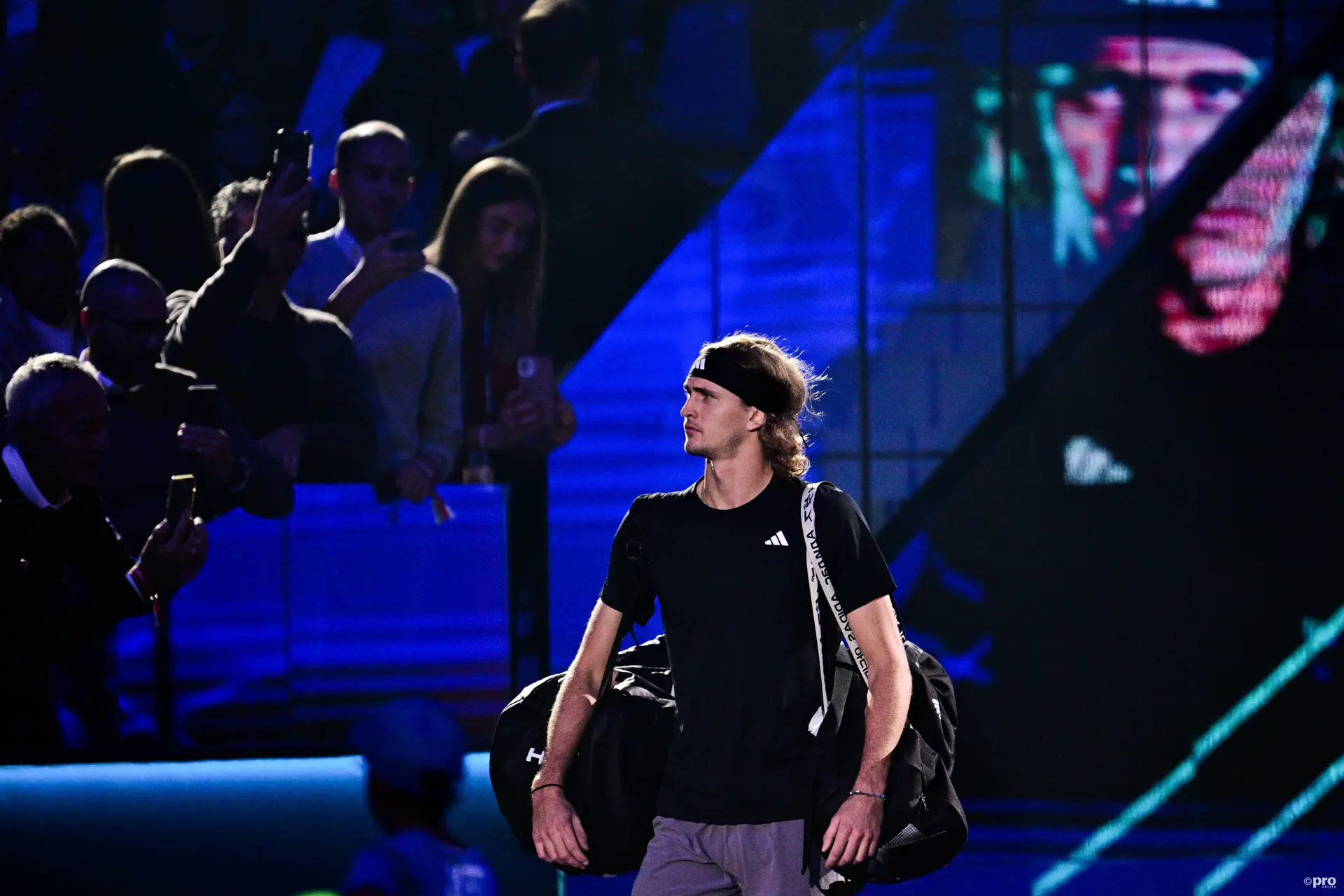 Alexander Zverevs Fall von häuslicher Gewalt dominiert die Befragung nach dem Spiel bei den Australian Open, während Swiatek, Tsitsipas, Ruud und Dimitrov allesamt befragt werden