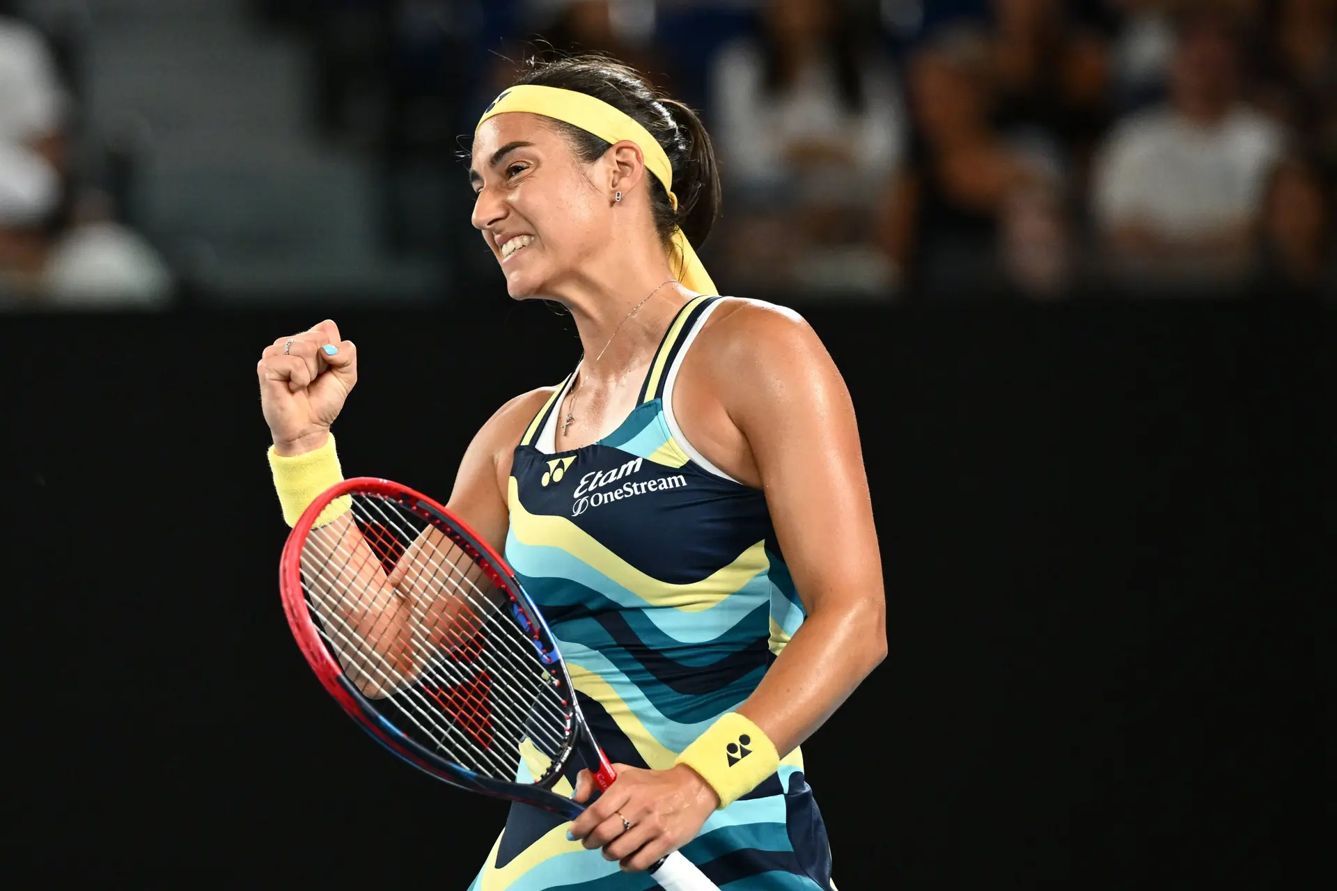 Caroline GARCIA outlasts Naomi OSAKA in big servers clash, reaches Miami Open fourth round