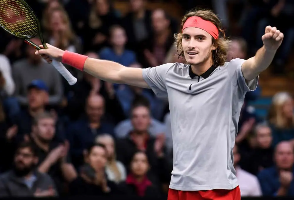 Nick Kyrgios e Stefanos Tsitsipas terminam a sua rivalidade e são vistos juntos a desfrutar da herança grega no Open da Austrália
