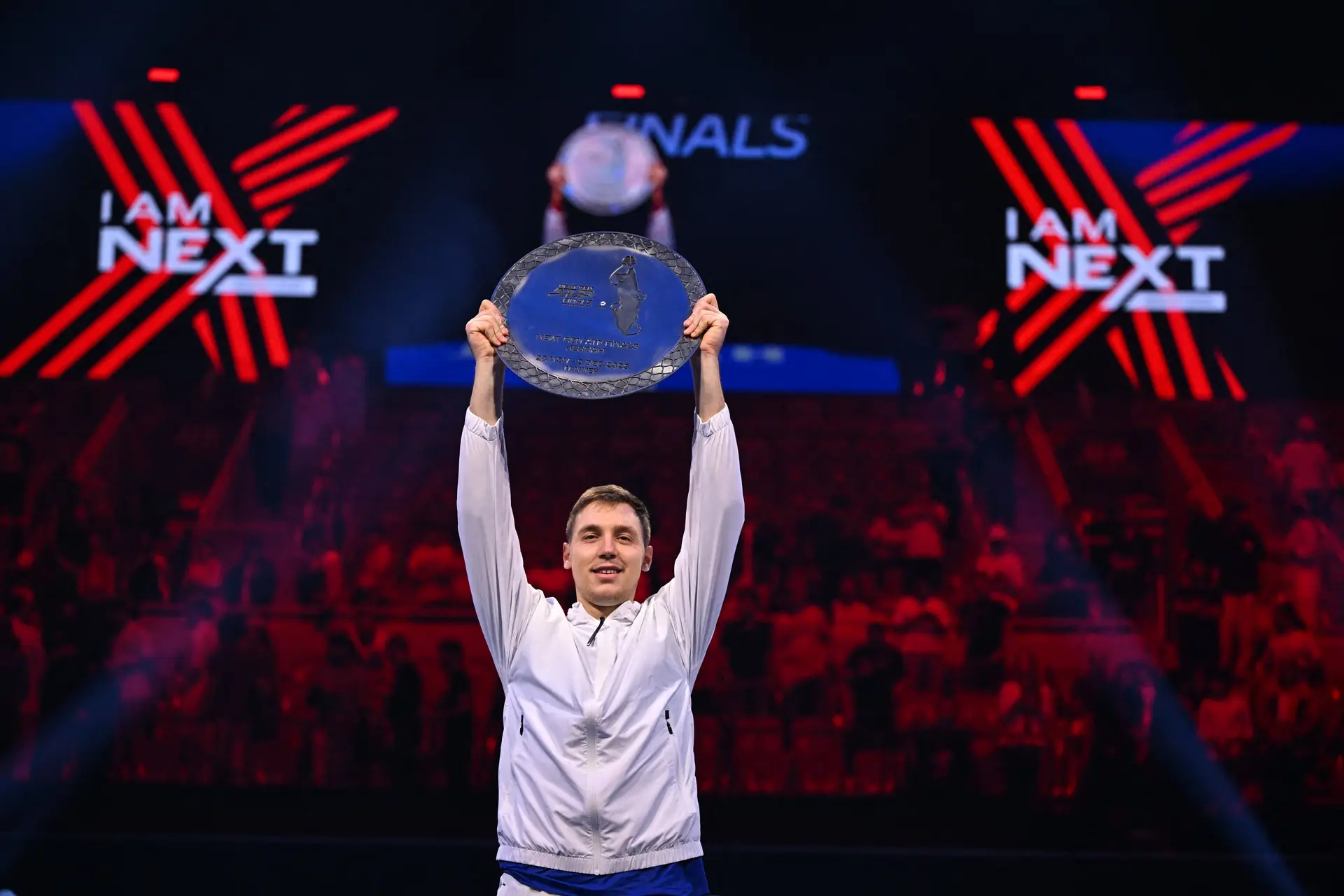 Hamad Medjedovic recorda o que Novak Djokovic lhe disse no início da parceria: "Tens o jogo para te tornares um jogador de topo"