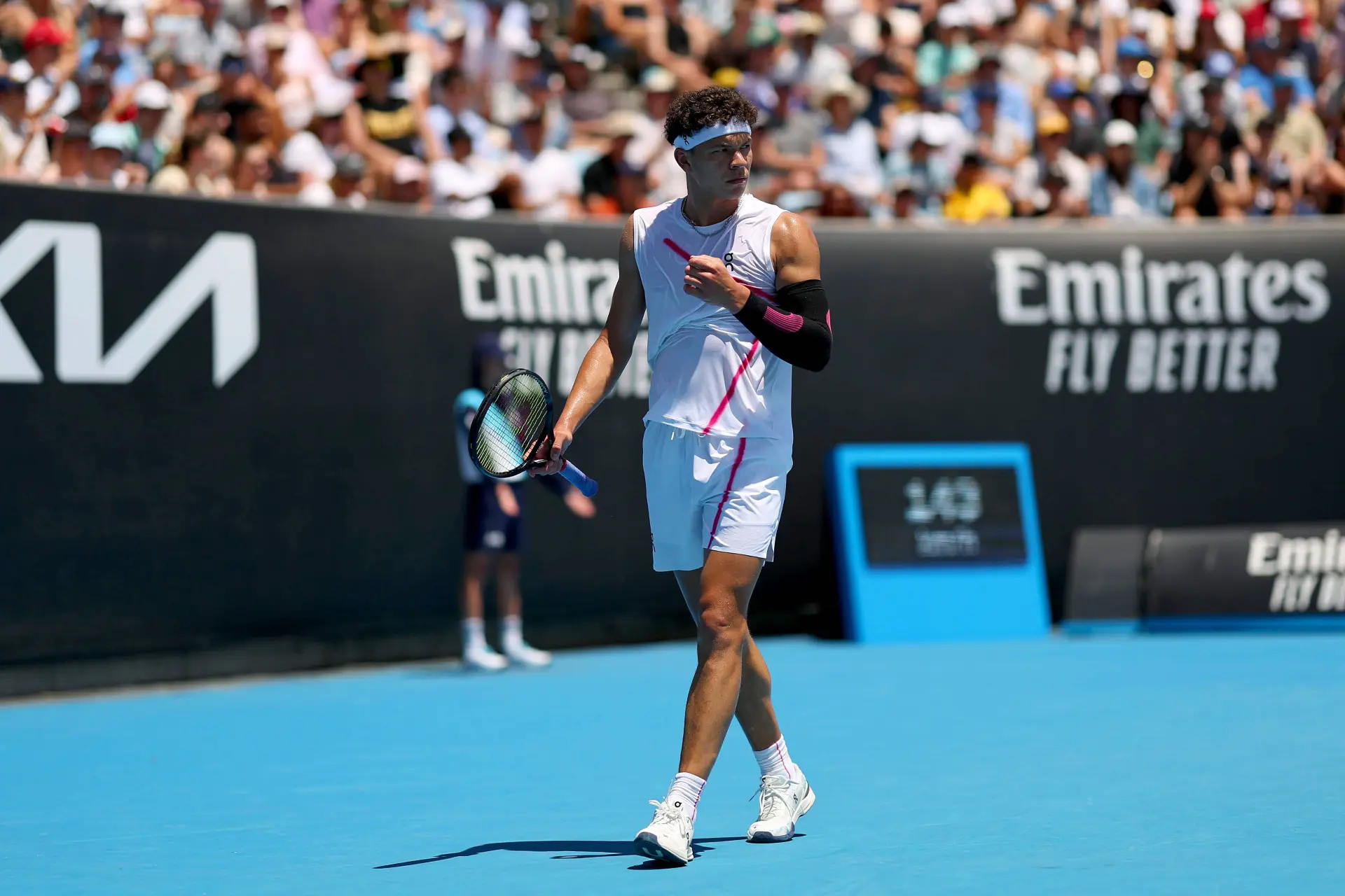 (VIDEO)Ben Shelton pede desculpa depois de ter atingido Caroline Wozniacki durante o Tie Break Tens de pares mistos