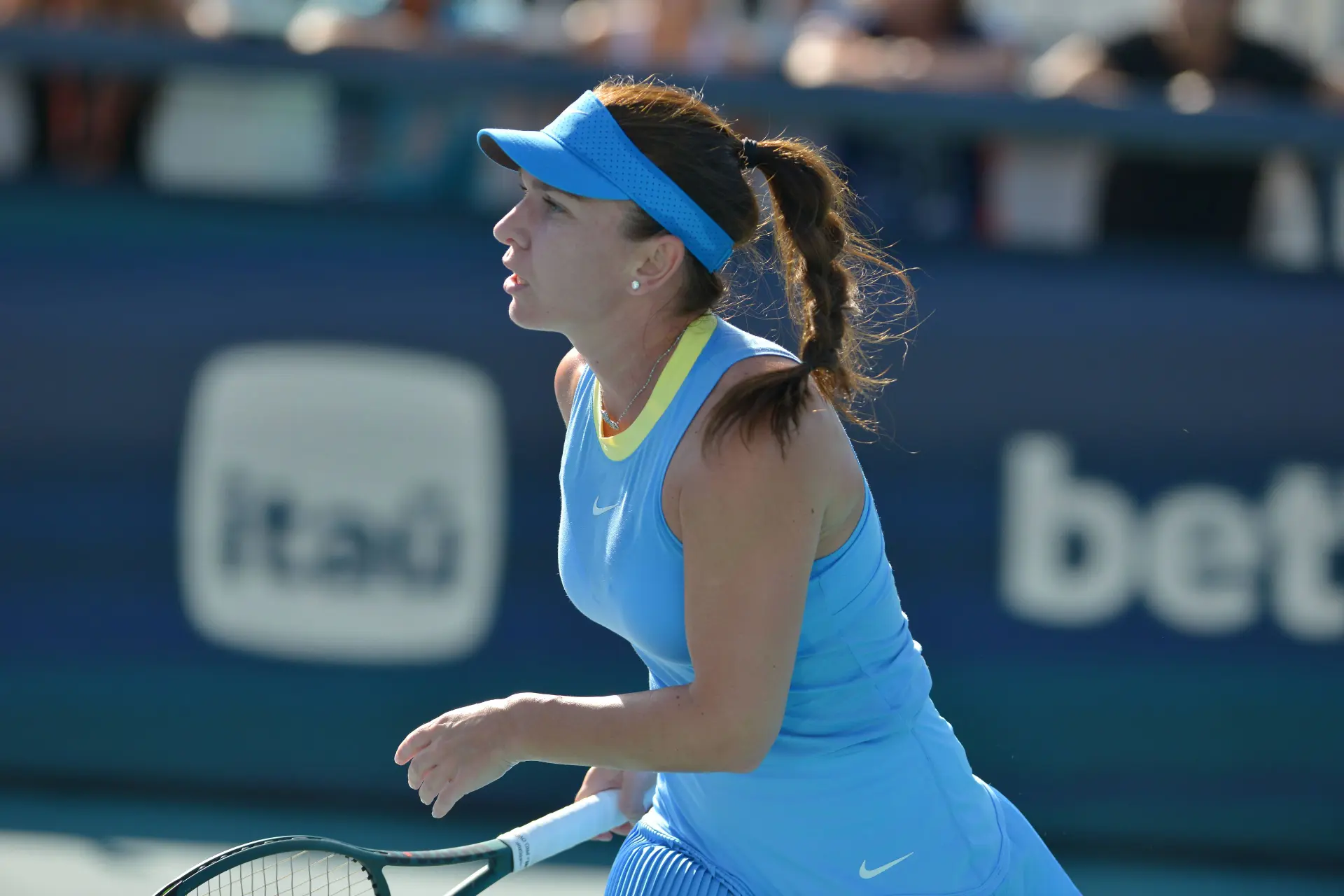 Simona HALEP bestätigt neuen Trainer, der zuvor mit Kuznetsova, Kasatkina und Tauson arbeitete