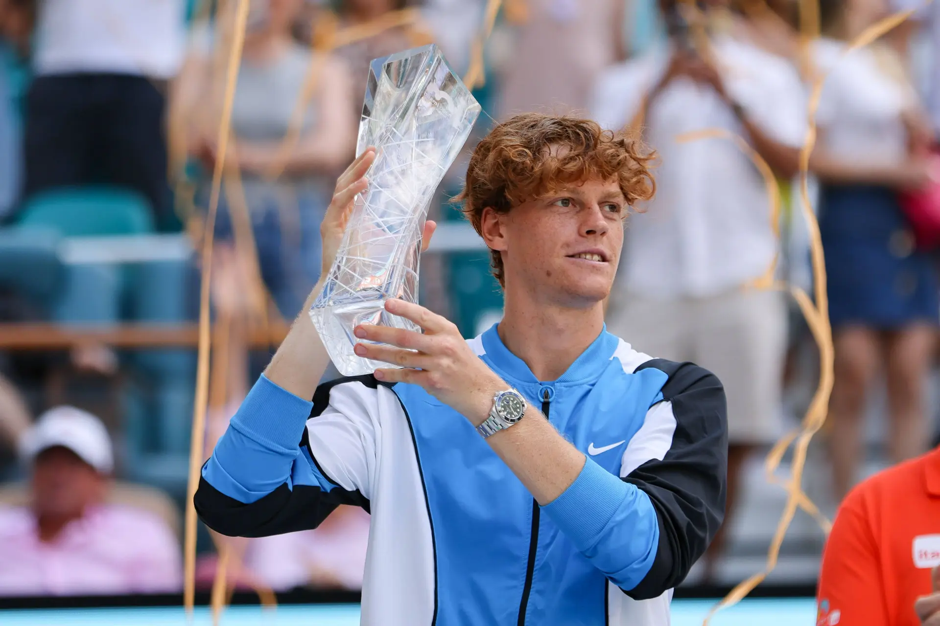 Jannik SINNER tem raízes humildes e explica porque é que os pais não podem ir aos torneios: "O meu pai ainda está a trabalhar, tal como a minha mãe"