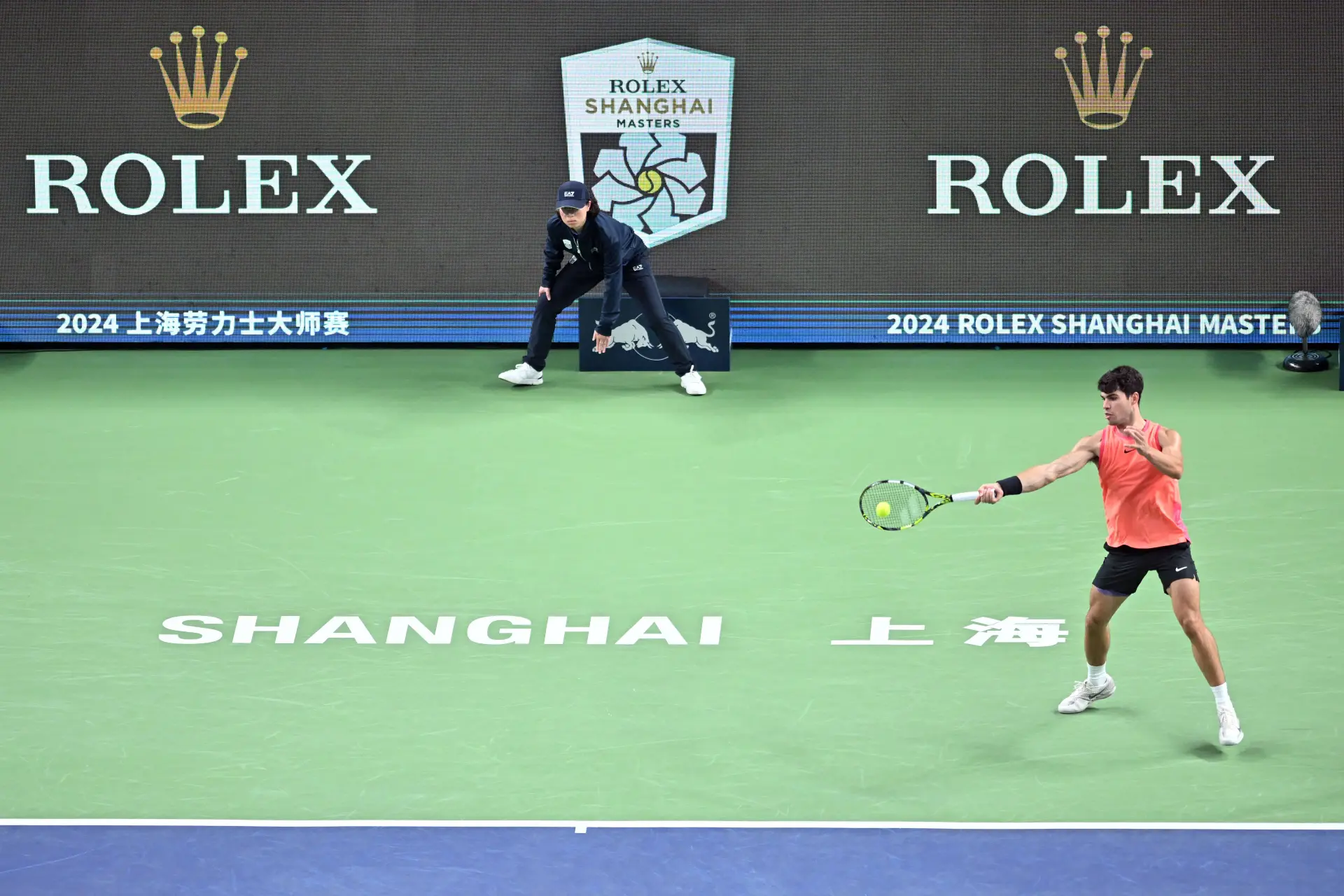 VÍDEO: El BRUTAL derechazo de Carlos Alcaraz a máxima velocidad que dejó a todos boquiabiertos en el Six Kings Slam