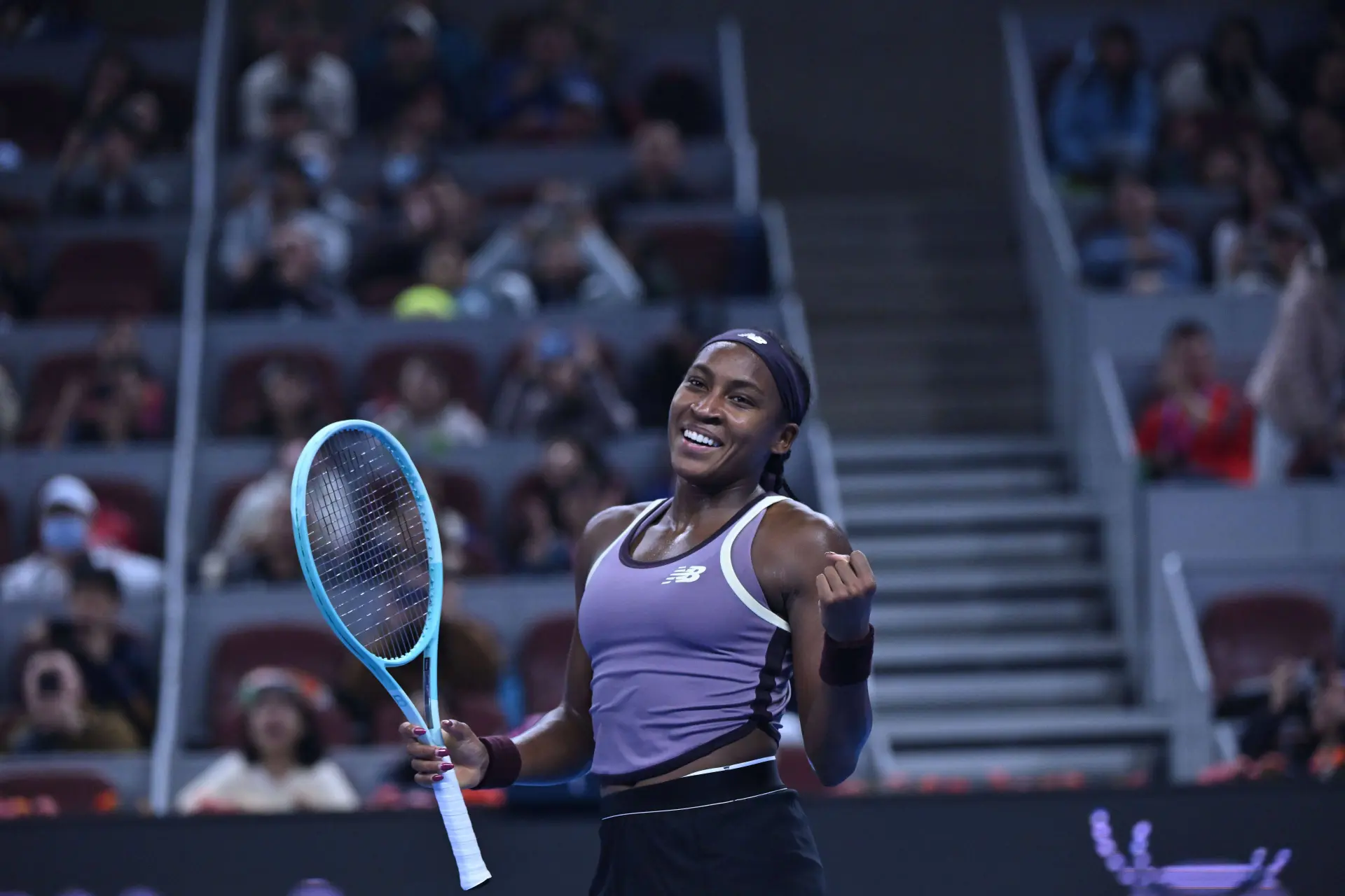 Coco Gauff destroza a Jessica Pegula y comienza las WTA Finals con paso firme