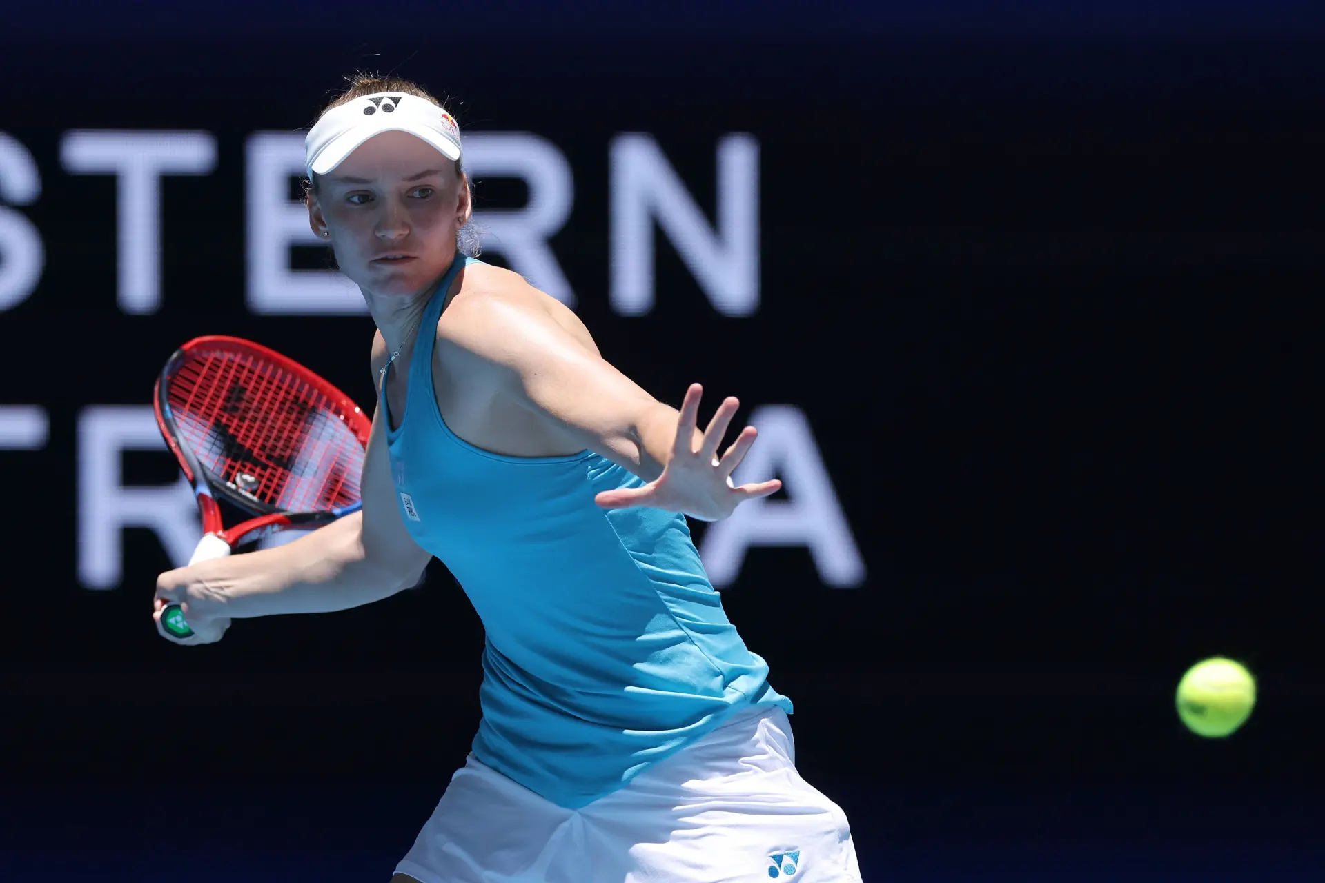 "She never came to me personally, never talked with me": Elena Rybakina defends Stefano Vukov after criticism from Pam Shriver