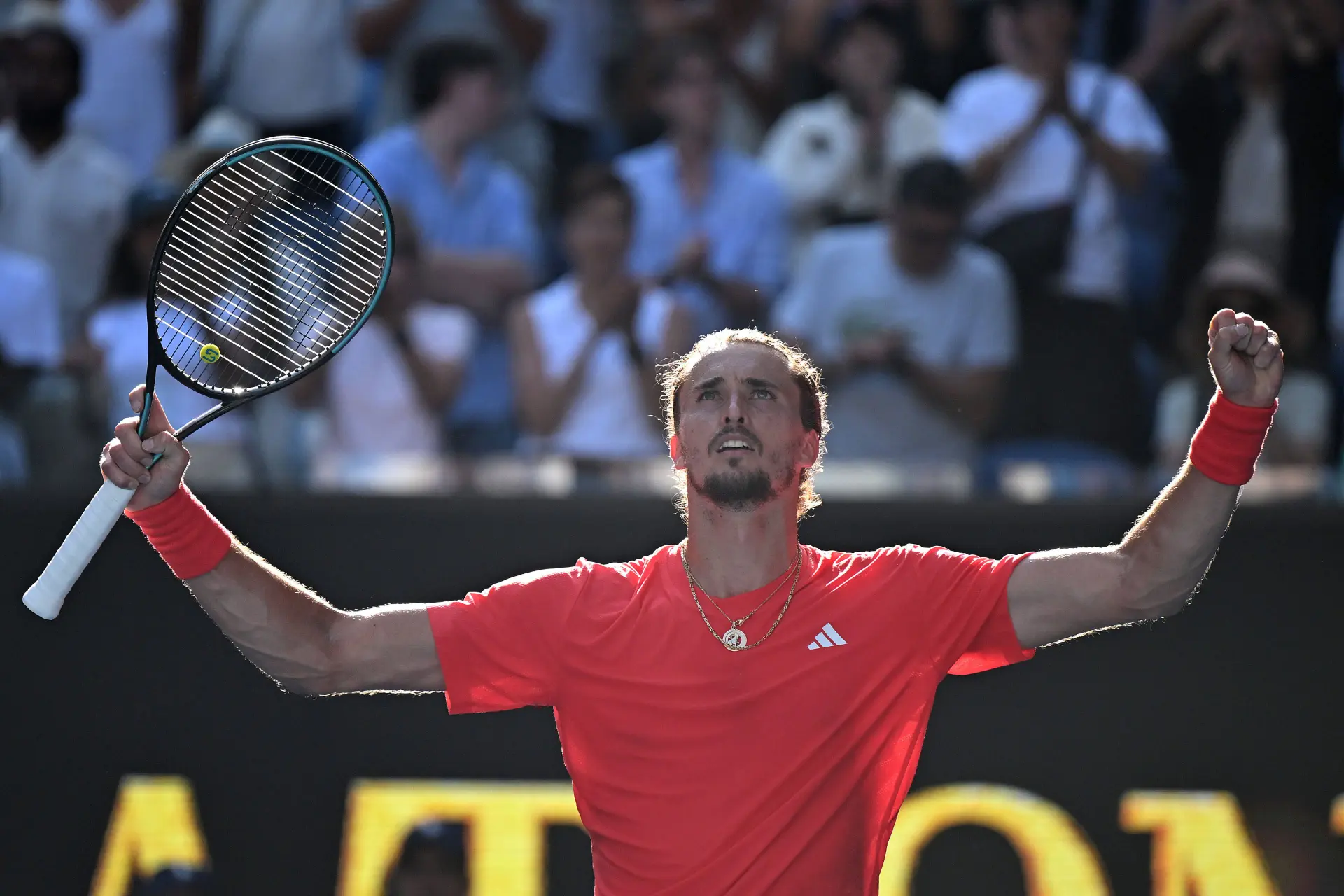 Zverev gets marriage proposal, Sabalenka and Federer share epic selfie as Kostyuk laments injury